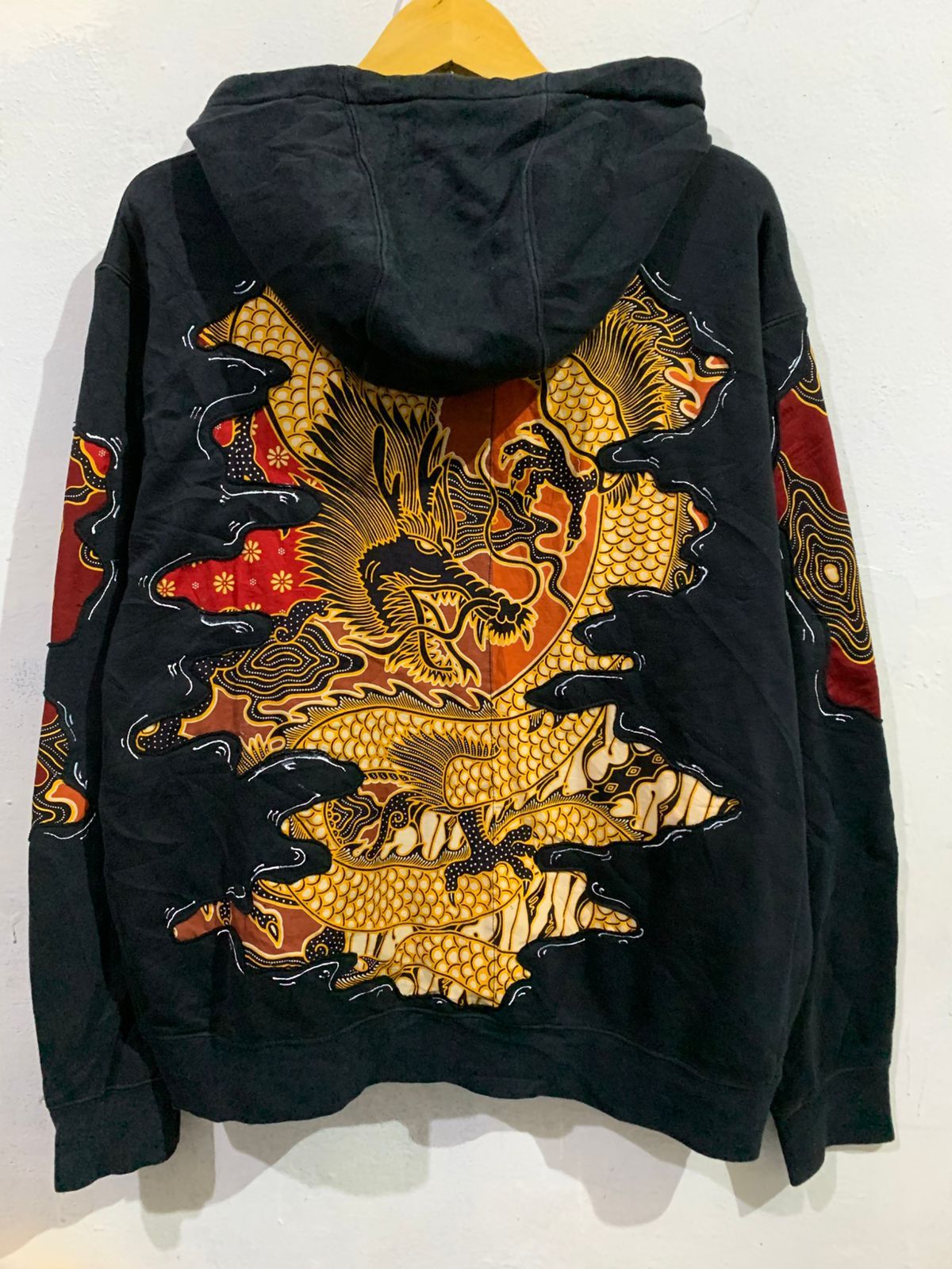 Nike Nike x Batik Rework Traditional Indonesian Hoodie Size US L / EU 52-54 / 3 - 6 Thumbnail