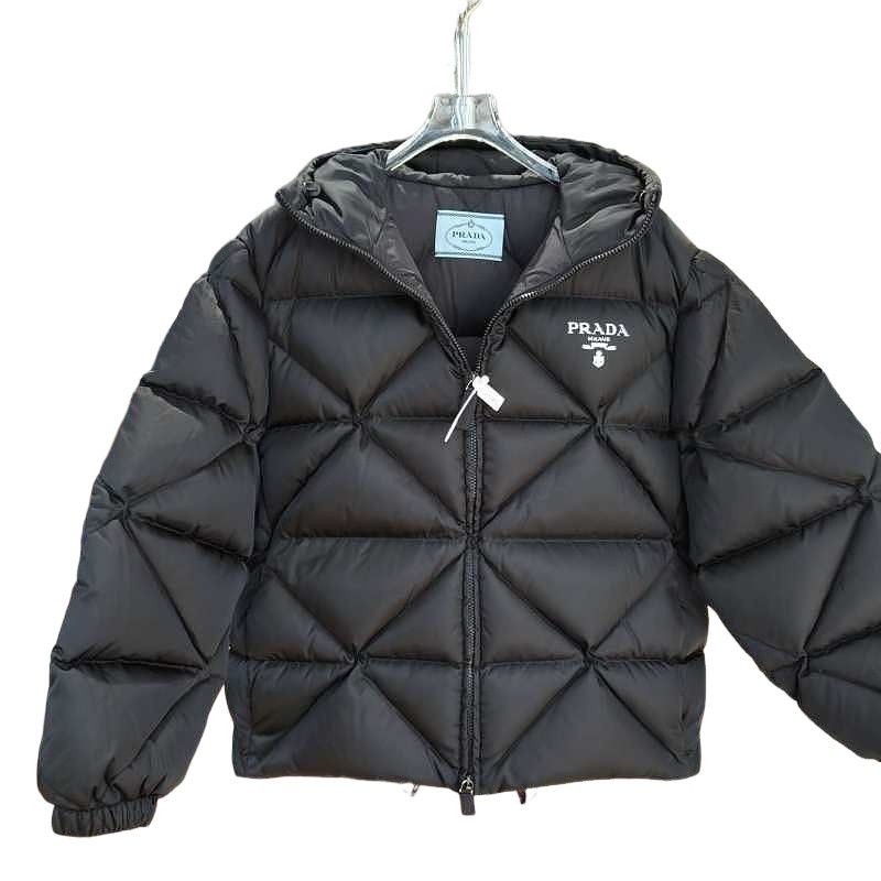 Prada Prada Quilted Logo Hooded Down Jacket Size 38 Size XS / US 0-2 / IT 36-38 - 1 Thumbnail