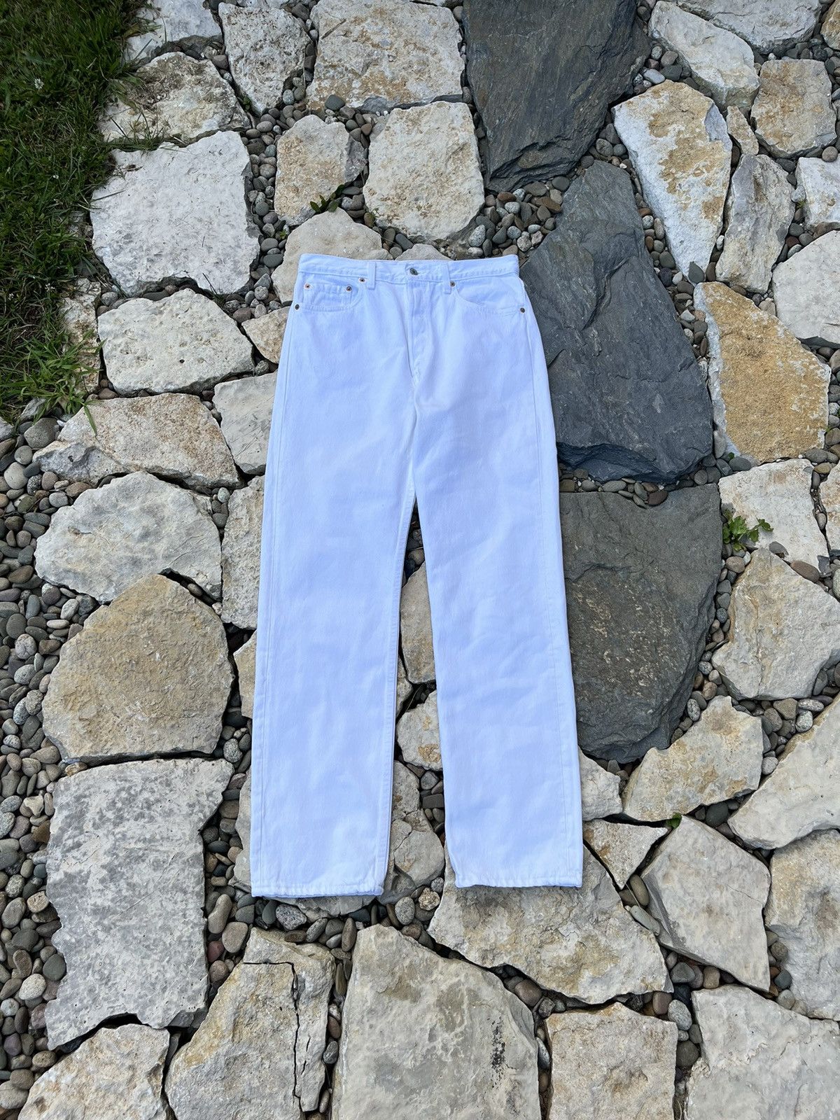 Levi's × Levi's Vintage Clothing × Vintage Vintage 90s Levi’s 501 white 34x32 denim jeans made in USA Size US 34 / EU 50 - 2 Thumbnail