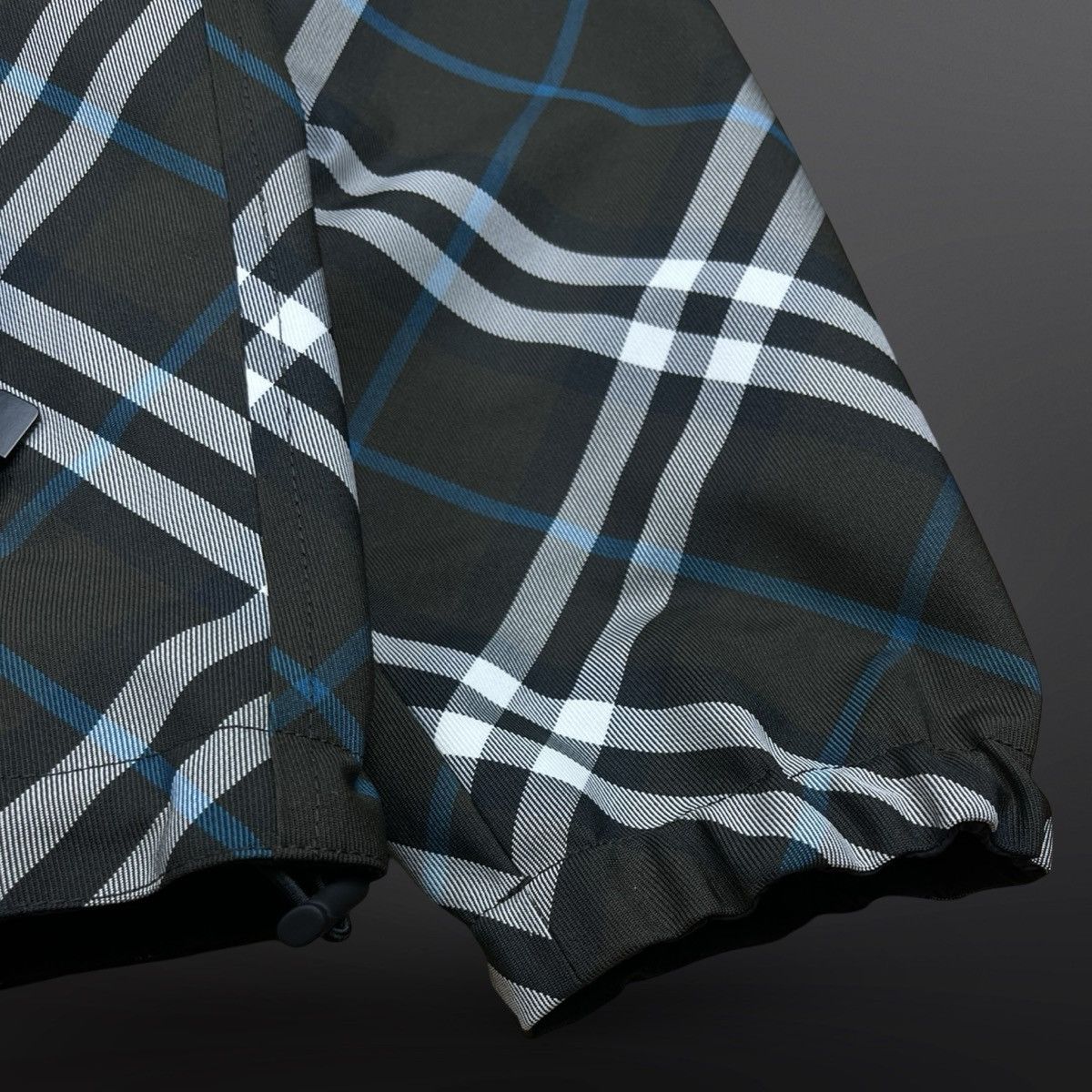 Burberry Burberry Reversible Jacket – Check / Black – Size Large Size US L / EU 52-54 / 3 - 4 Thumbnail