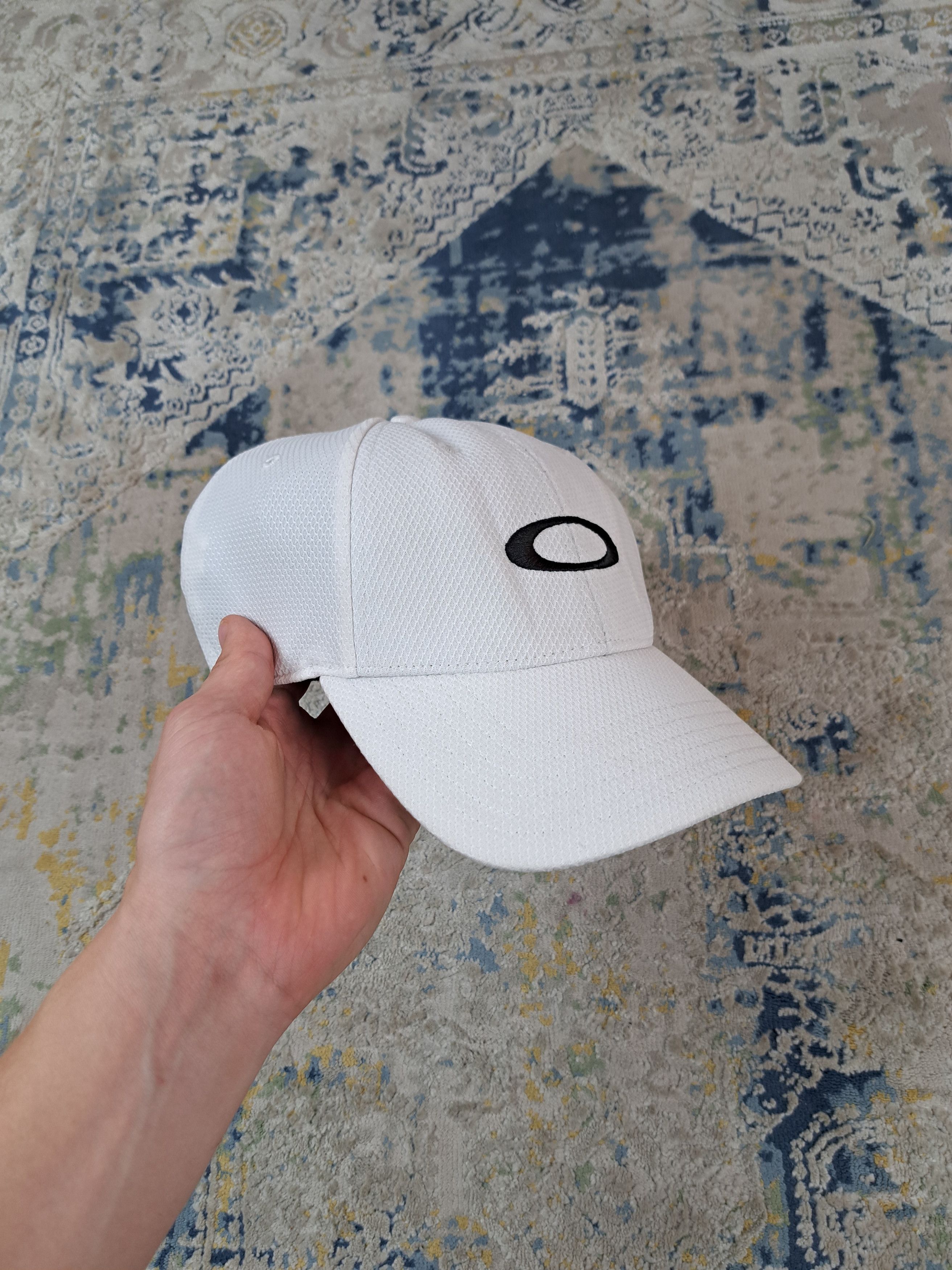 Oakley Oakley Vintage y2k Hat Big Logo Cap White Gorpcore Size ONE SIZE - 2 Thumbnail
