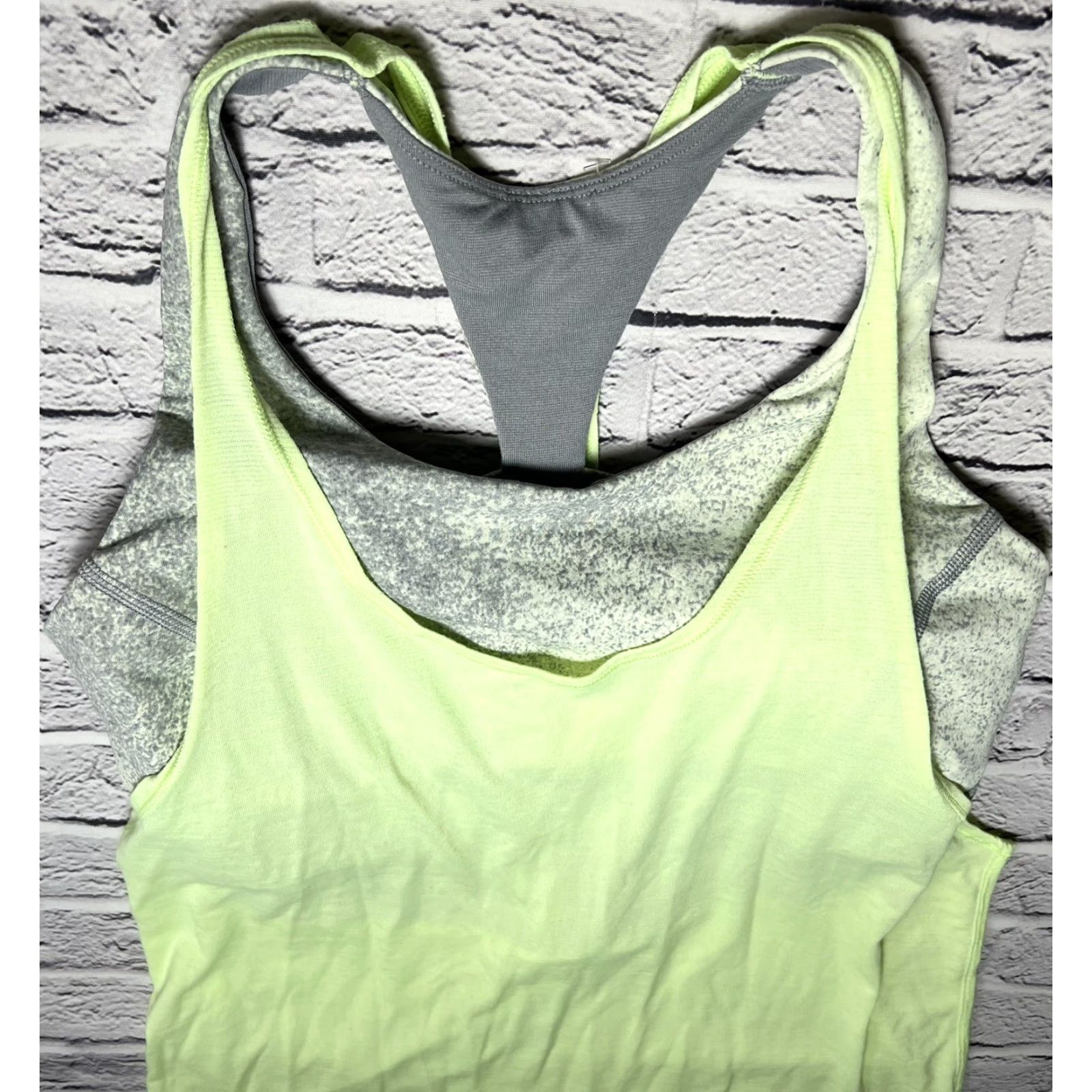 Lululemon Lululemon Tank Sports Bra 6 Lime Gray Layered Twisted Strap Women Size 6 Green Sports Size ONE SIZE - 2 Thumbnail