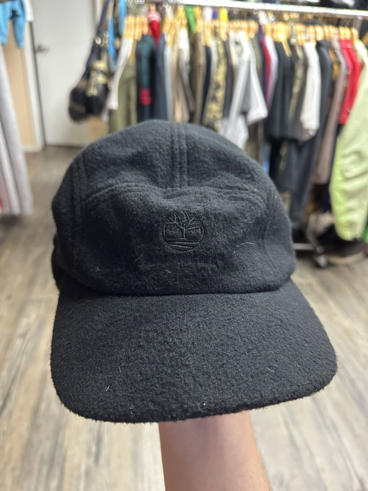 Supreme × Timberland Supreme x Timberland Fuzzy Hat Size ONE SIZE - 1 Thumbnail