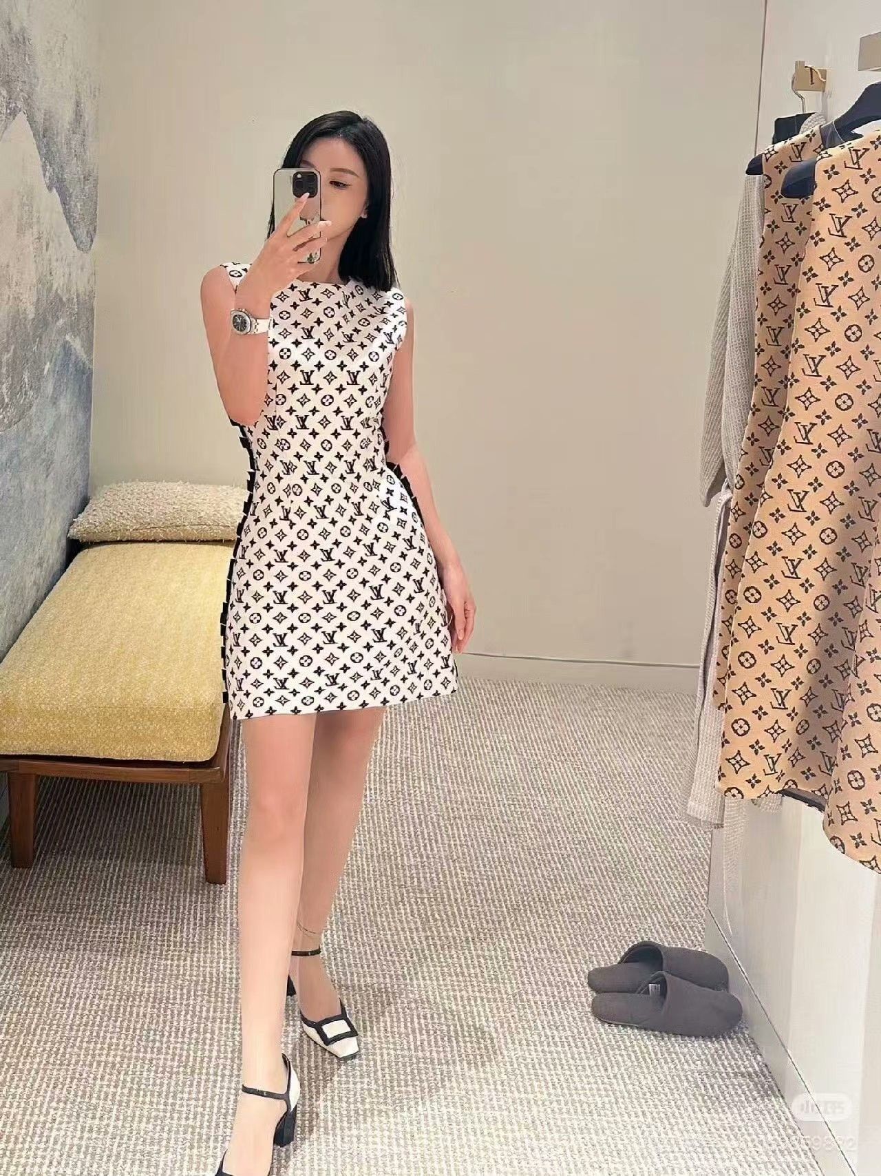 Louis Vuitton LV Full Logo Print Sleeveless Dress Size XXS / US 00 / IT 34 - 1 Thumbnail