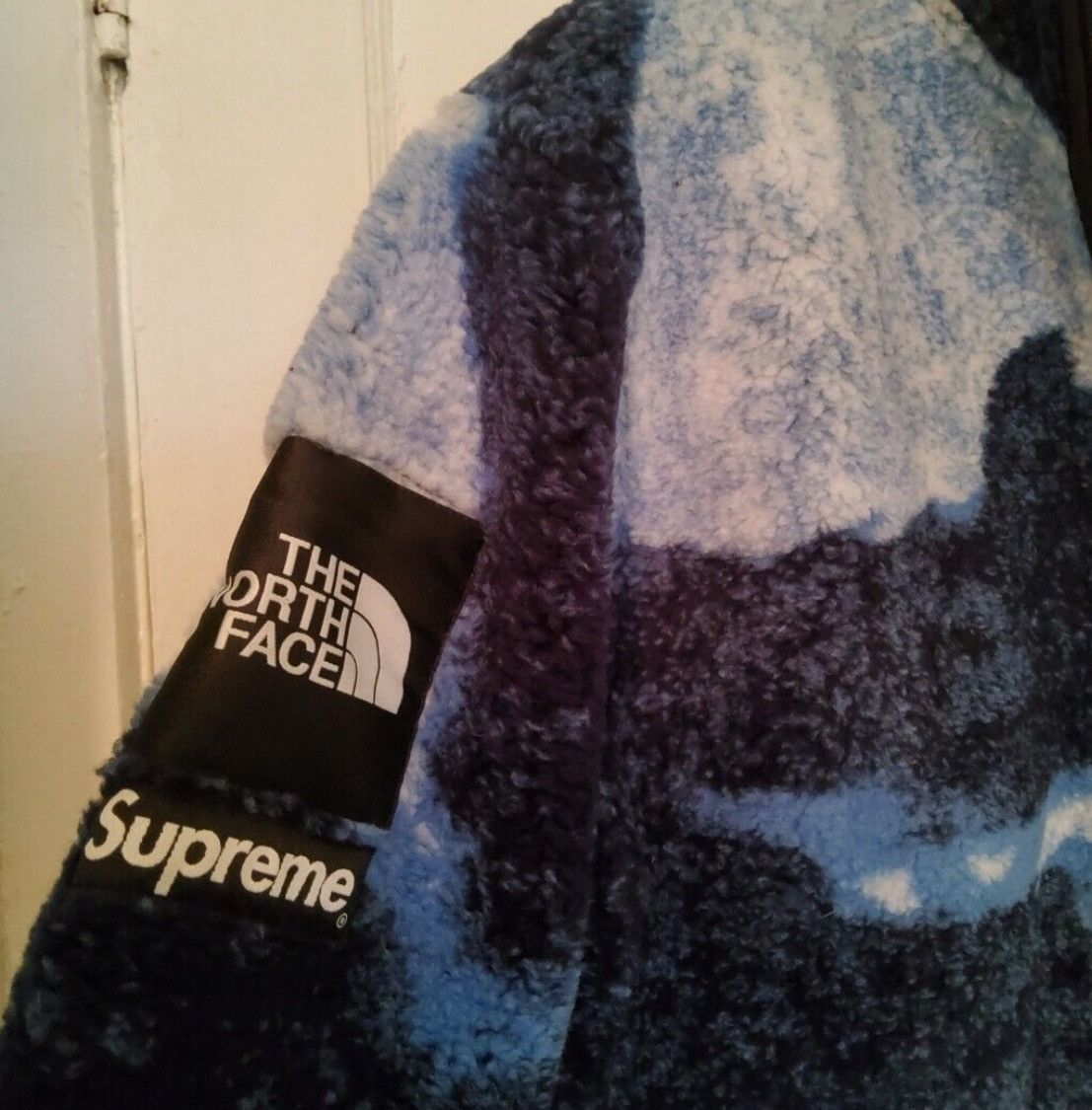 Supreme × The North Face Supreme x The North Face Denim Print Fleece Jacket Indigo Size US M / EU 48-50 / 2 - 9 Thumbnail