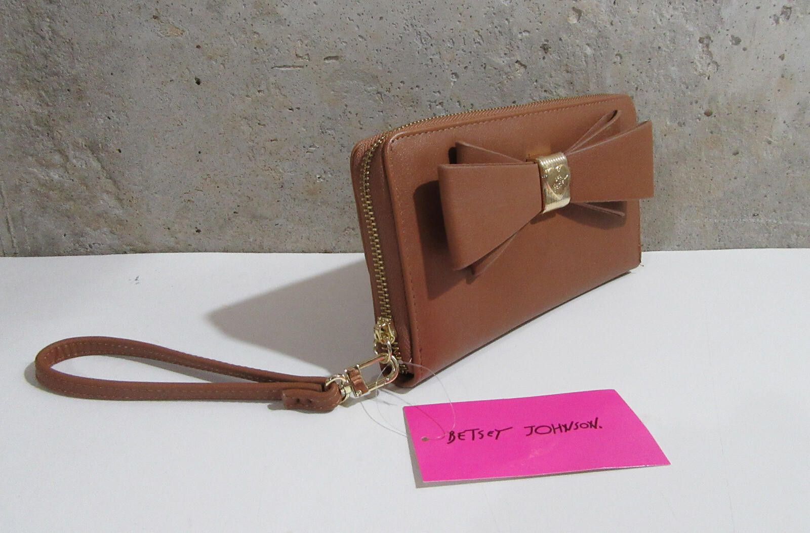 Designer Betsey Johnson Large Bow Zip Around Wallet Cognac Size ONE SIZE - 3 Thumbnail
