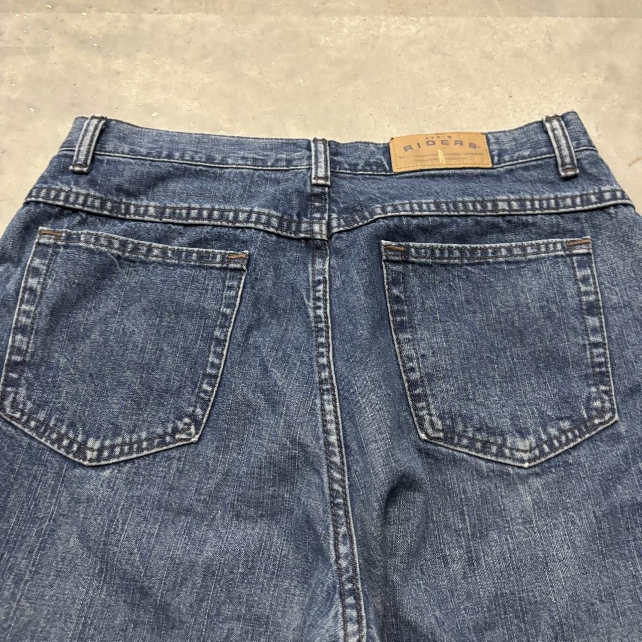Japanese Brand × Vintage Crazy Vintage Y2K/2000s Medium Wash Essential Denim Jeans! Size US 30 / EU 46 - 7 Thumbnail