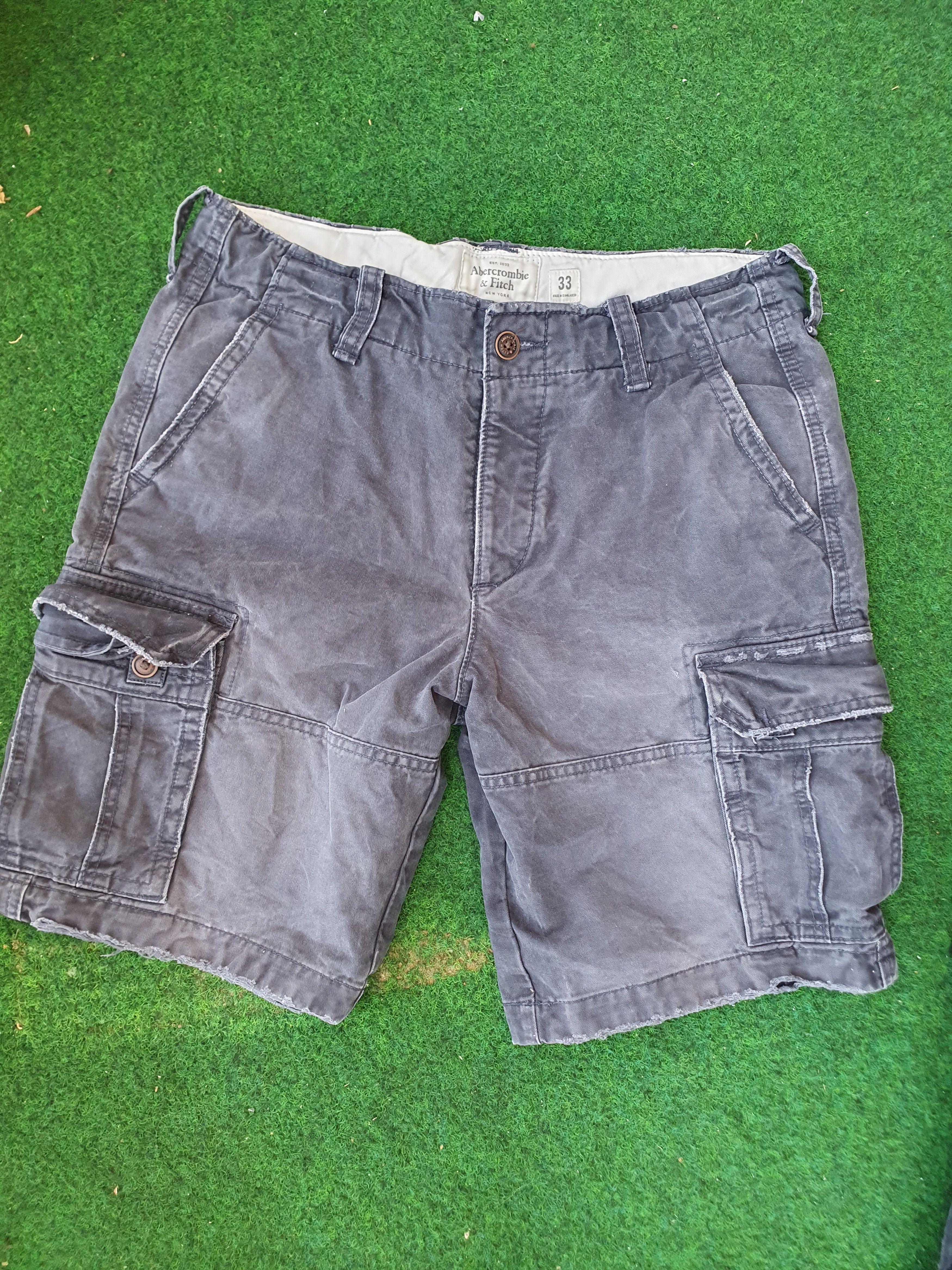 Abercrombie & Fitch Abercrombie & Fitch Heavy Cargo Shorts Size 33 Size US 32 / EU 48 - 1 Thumbnail