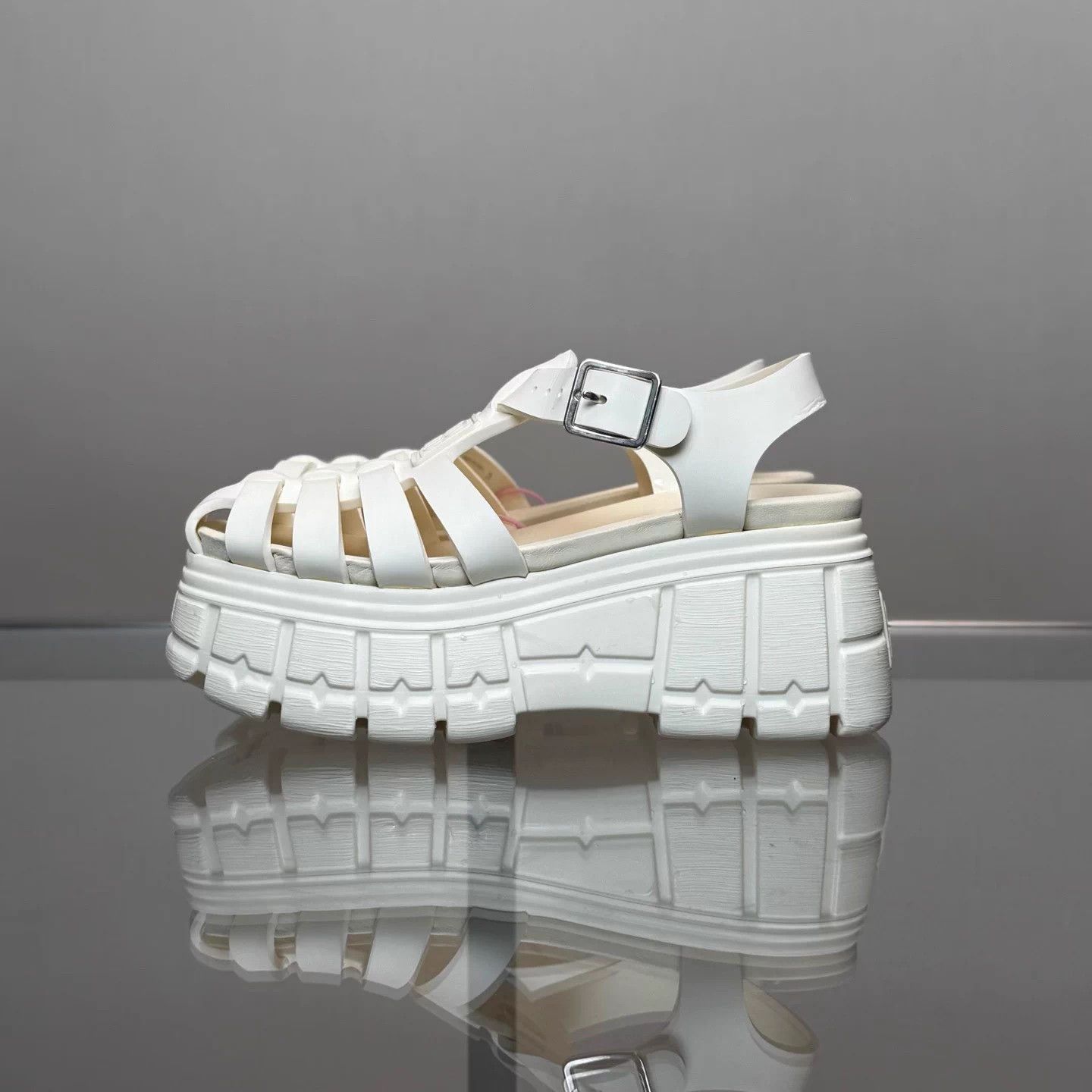Miu Miu MIU MIU beige thick sole Roman sandals 36 99 DM1641 Size US 5.5 / IT 35.5 - 5 Thumbnail