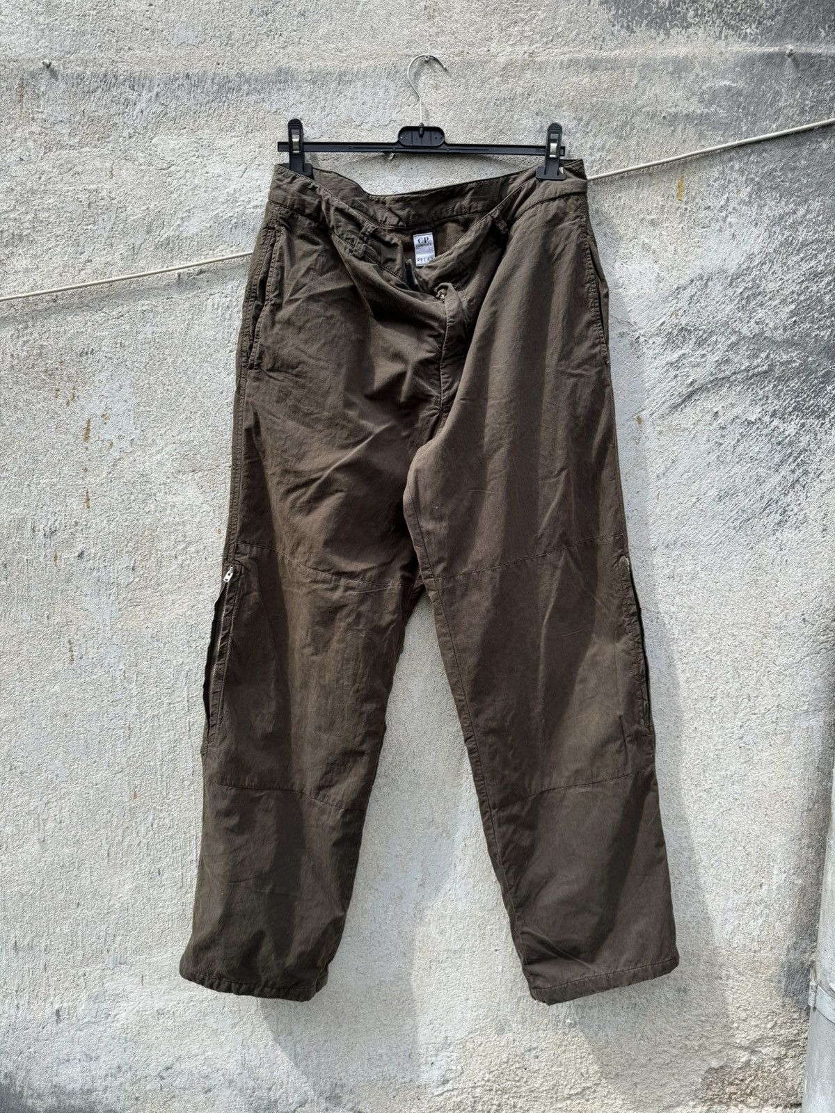 C.P. Company C.P. Company Archive Cargo Brown Nylon Trousers Relaxed Fit Size US 38 / EU 54 - 1 Thumbnail