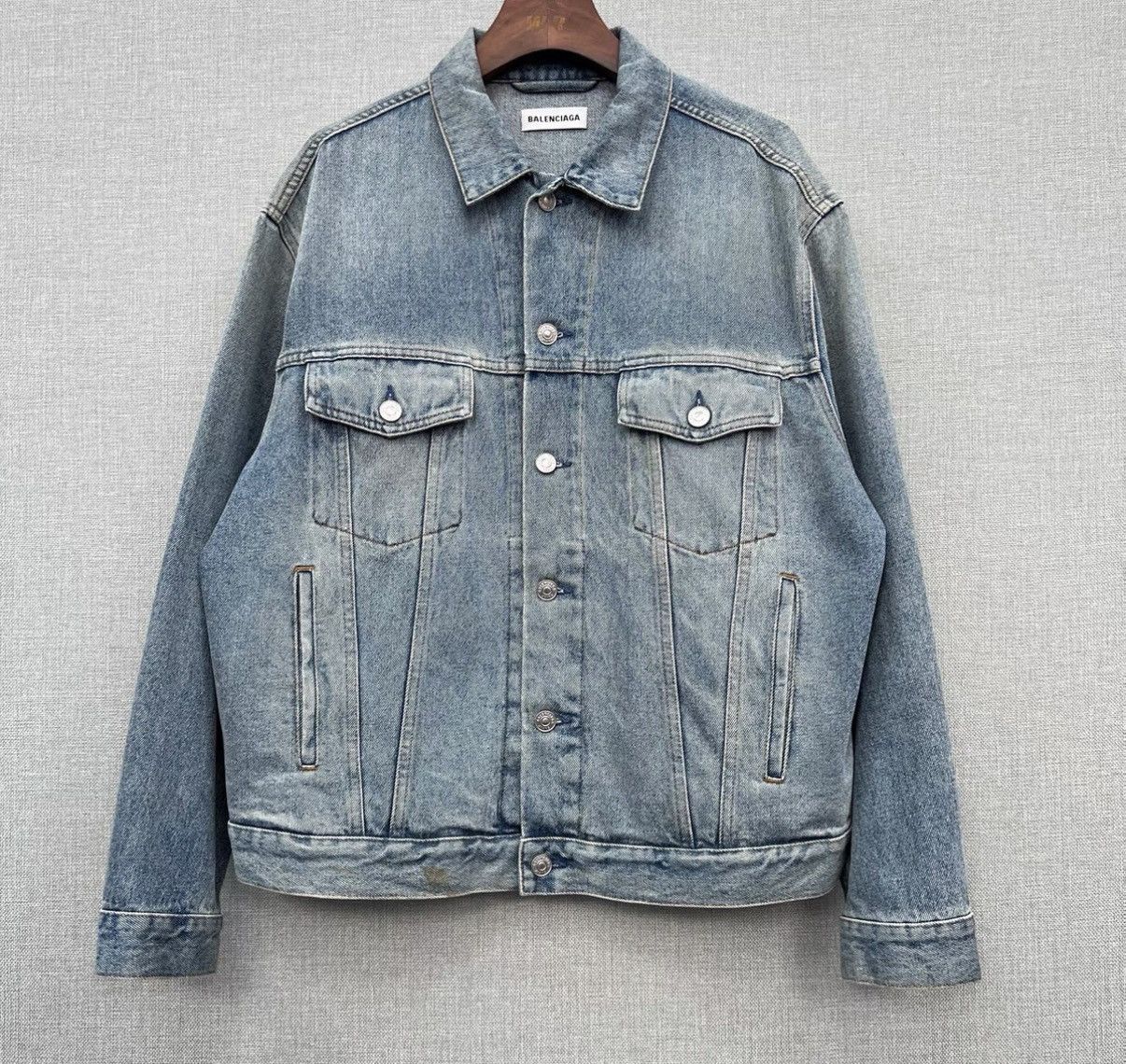 Balenciaga Balenciaga Washed Distressed Crystal Letter Denim Jacket Size US XXS / EU 40 - 1 Thumbnail