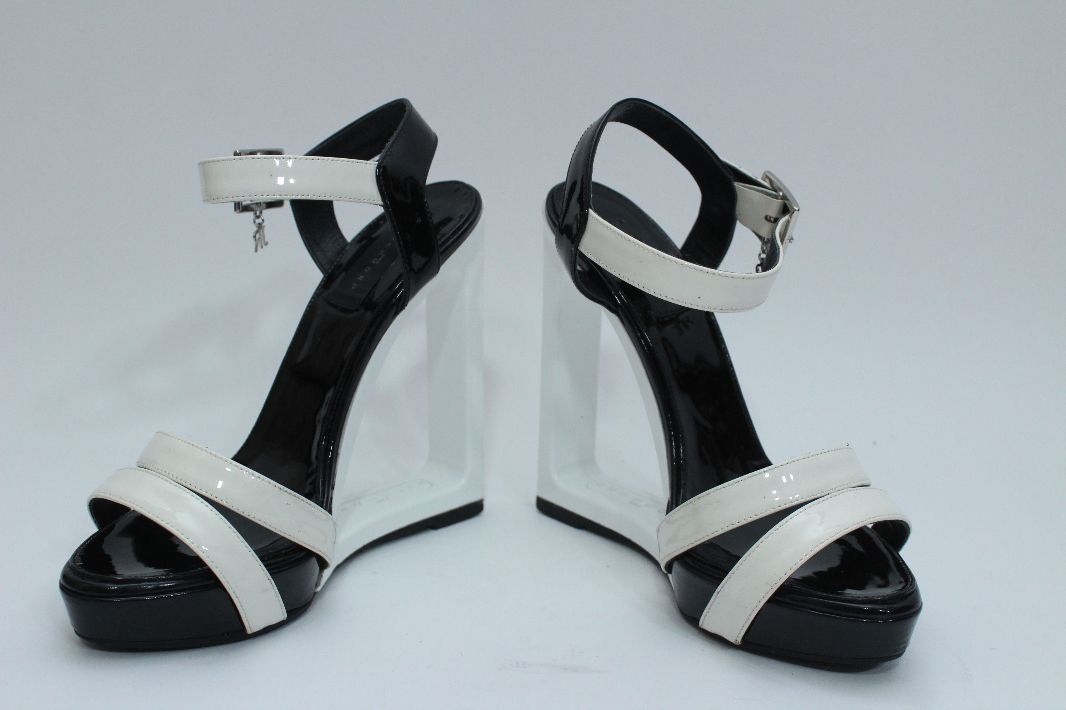 Other John Richmond B&W Wedge Heel Sandals Size 37 Size US 7 / IT 37 - 4 Thumbnail