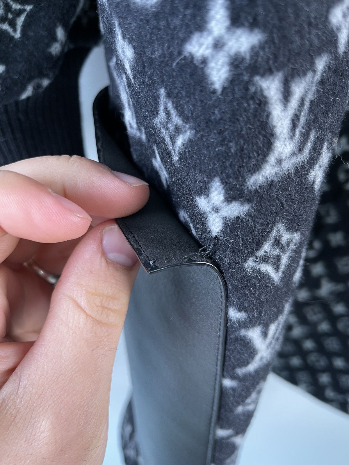 Louis Vuitton Louis Vuitton reversible Size US L / EU 52-54 / 3 - 15 Thumbnail