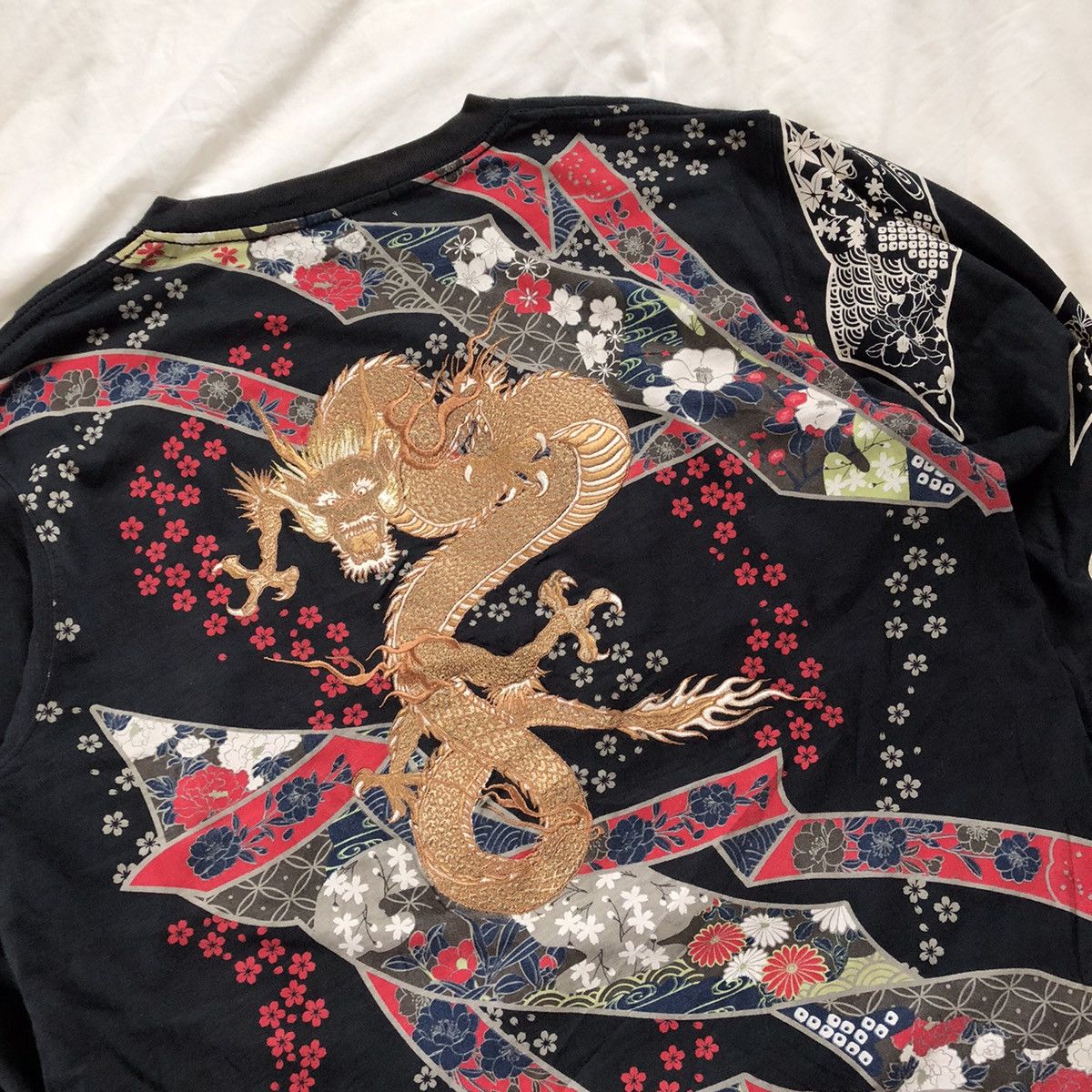 Japanese Brand KARA KURI Tamashi Gold Embroidery Dragon Longsleeve Shirt Size US XL / EU 56 / 4 - 5 Thumbnail