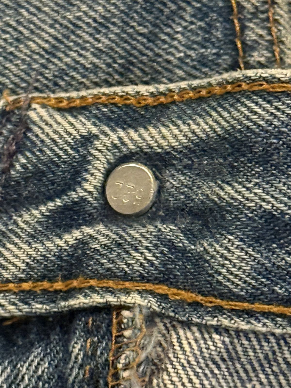 Levi's Vintage Clothing Levi’s 501 Two-Tone Reconstructed Patchwork Denim (USA) - 31 Size US 31 - 8 Thumbnail