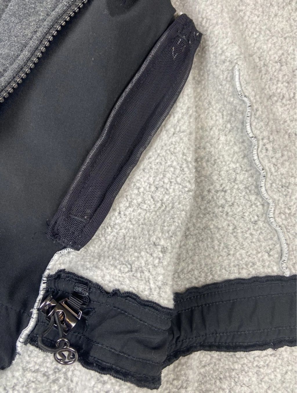 Lululemon Lululemon Gray Full Zip Jacket Sweatshirt Size 6 Fleece Size M / US 6-8 / IT 42-44 - 11 Thumbnail