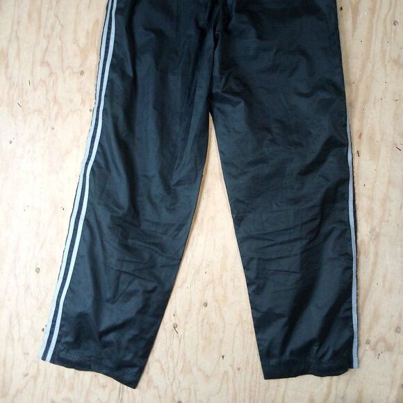 Adidas × Vintage Vintage Adidas Clima Shell 3 Stripe Wind Pants Joggers Size US 32 / EU 48 - 9 Thumbnail