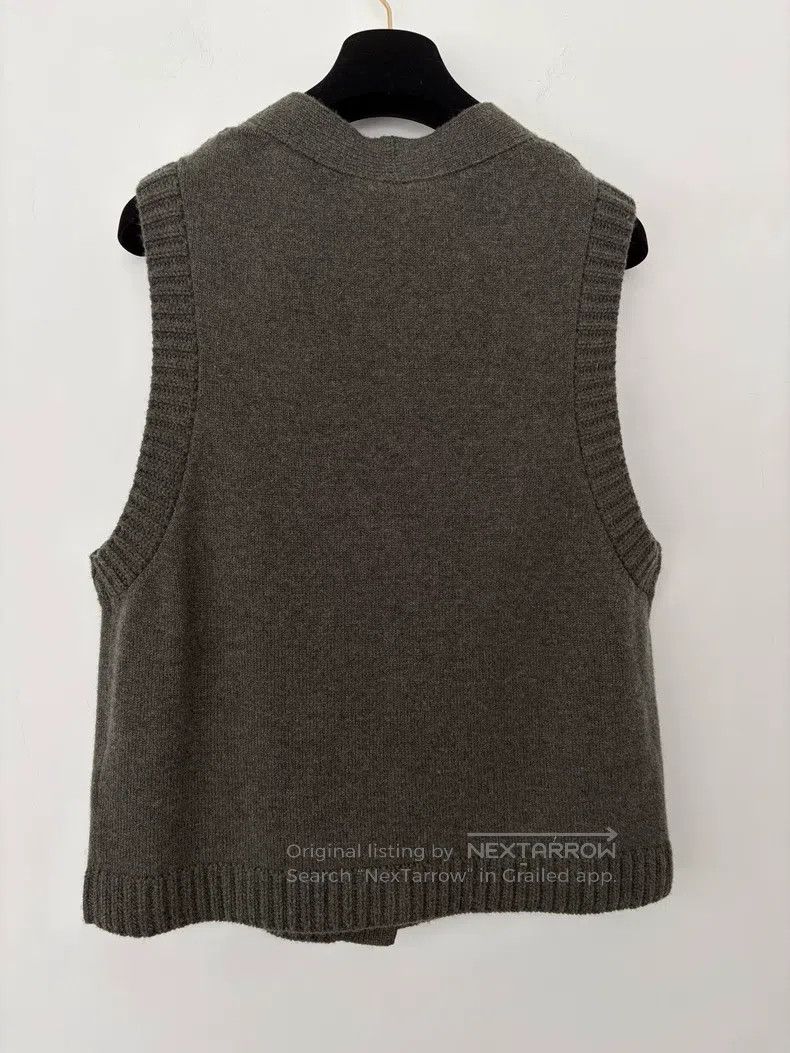 Chanel Chanel Handicraft workshop gray-green flower crystal buckl Size XS / US 0-2 / IT 36-38 - 2 Thumbnail