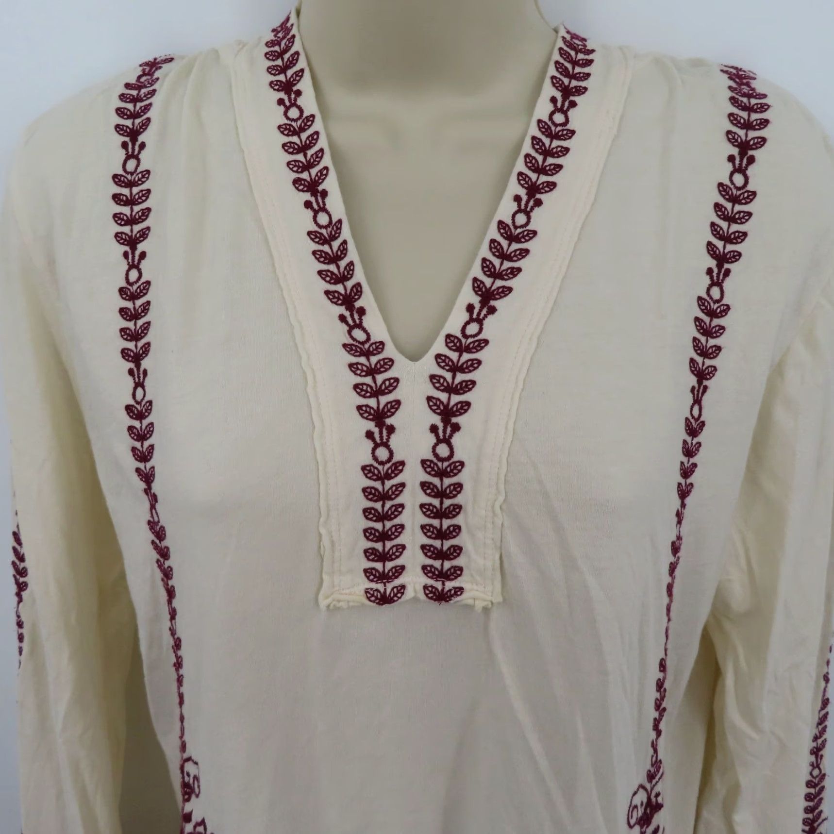 Johnny Was VINTAGE Johnny Was Women Small Cream Purple Embroidered Hooded Pullover Shirt Top Hoodie Size S / US 4 / IT 40 - 2 Thumbnail