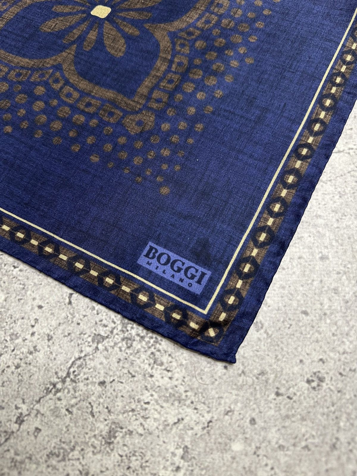Boggi Boggi Milano Pochette Jacket Pocket Silk Scarf Blue 33 x 33 Size ONE SIZE - 6 Thumbnail