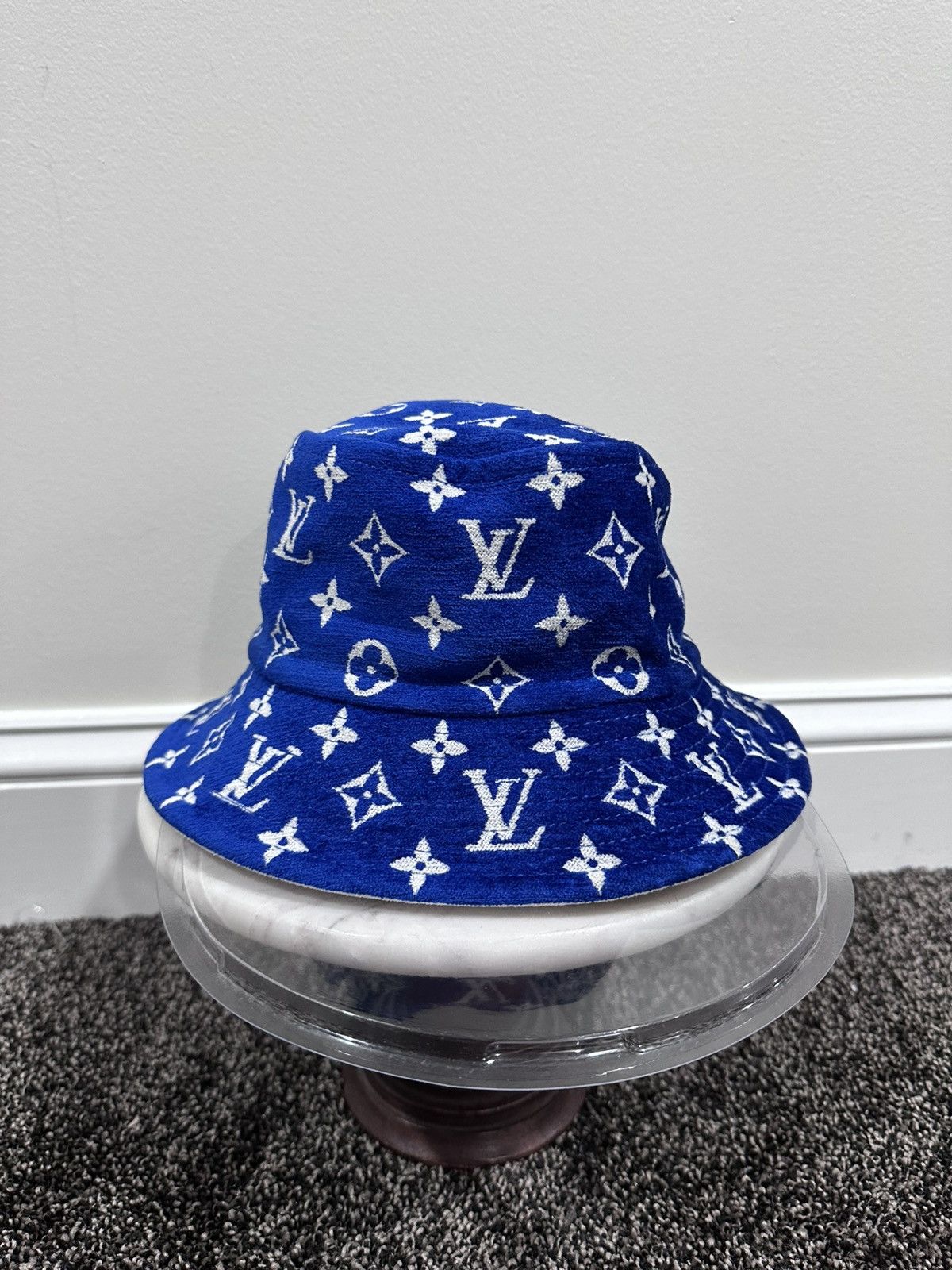 Louis Vuitton Louis Vuitton SS22 LV Monogram Blue White Velvet Bucket Hat Size ONE SIZE - 13 Thumbnail
