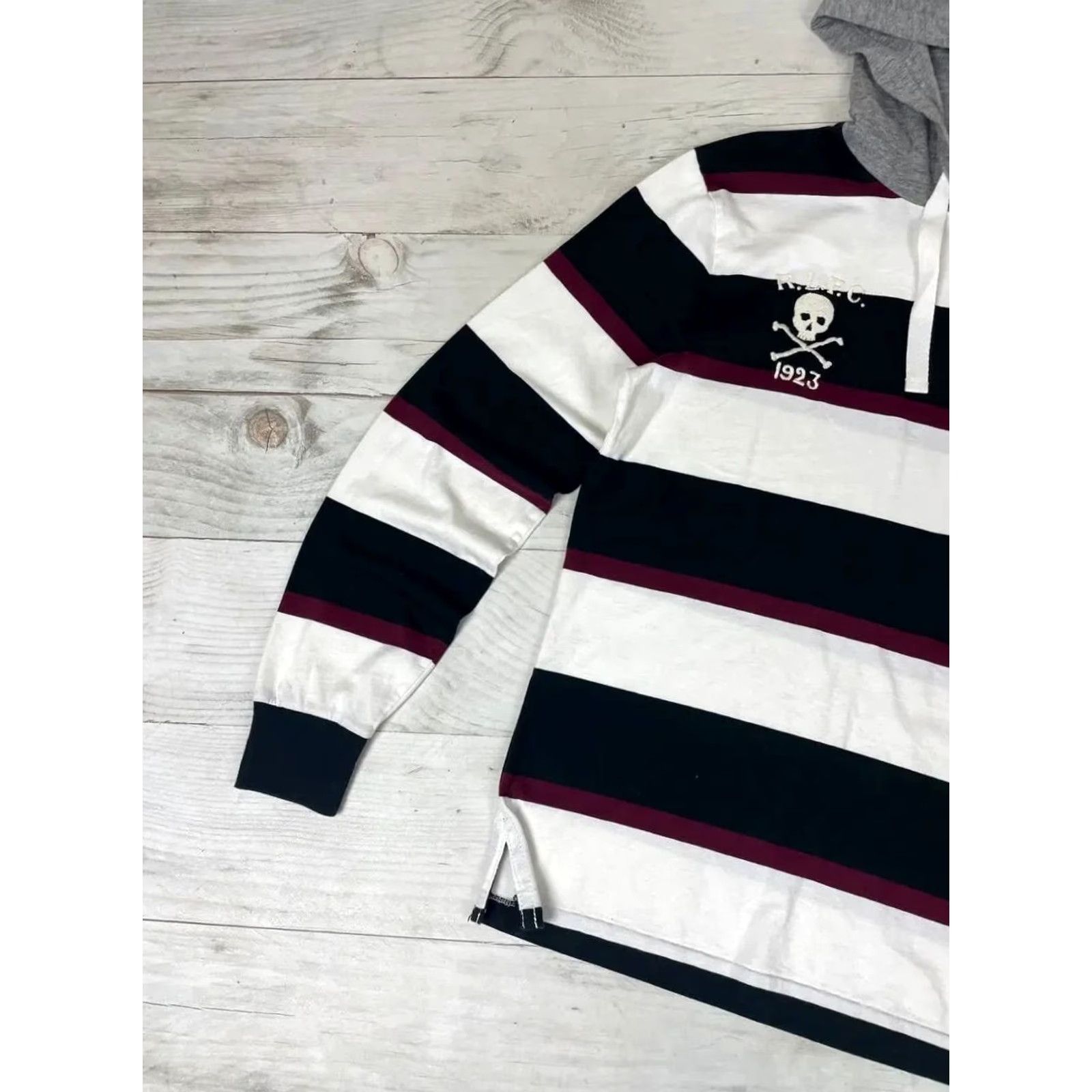 Polo Ralph Lauren Polo Ralph Lauren Skull Rugby Long Sleeve Shirt Hooded Men XS White Size US XS / EU 42 / 0 - 4 Thumbnail