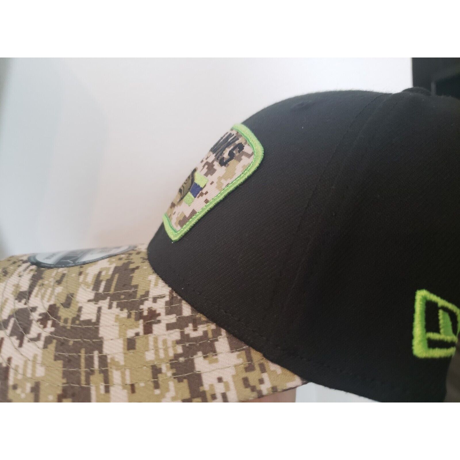 New Era Seattle Seahawks Hat 2021 Salute to Service M/L 3930 New Era Size ONE SIZE - 5 Thumbnail