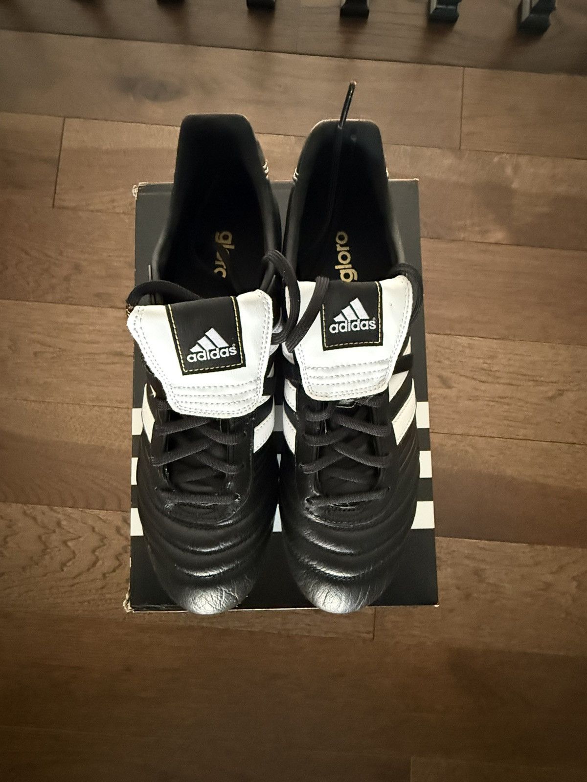 Adidas Adidas Gloro’s Size US 11 / EU 44 - 2 Thumbnail