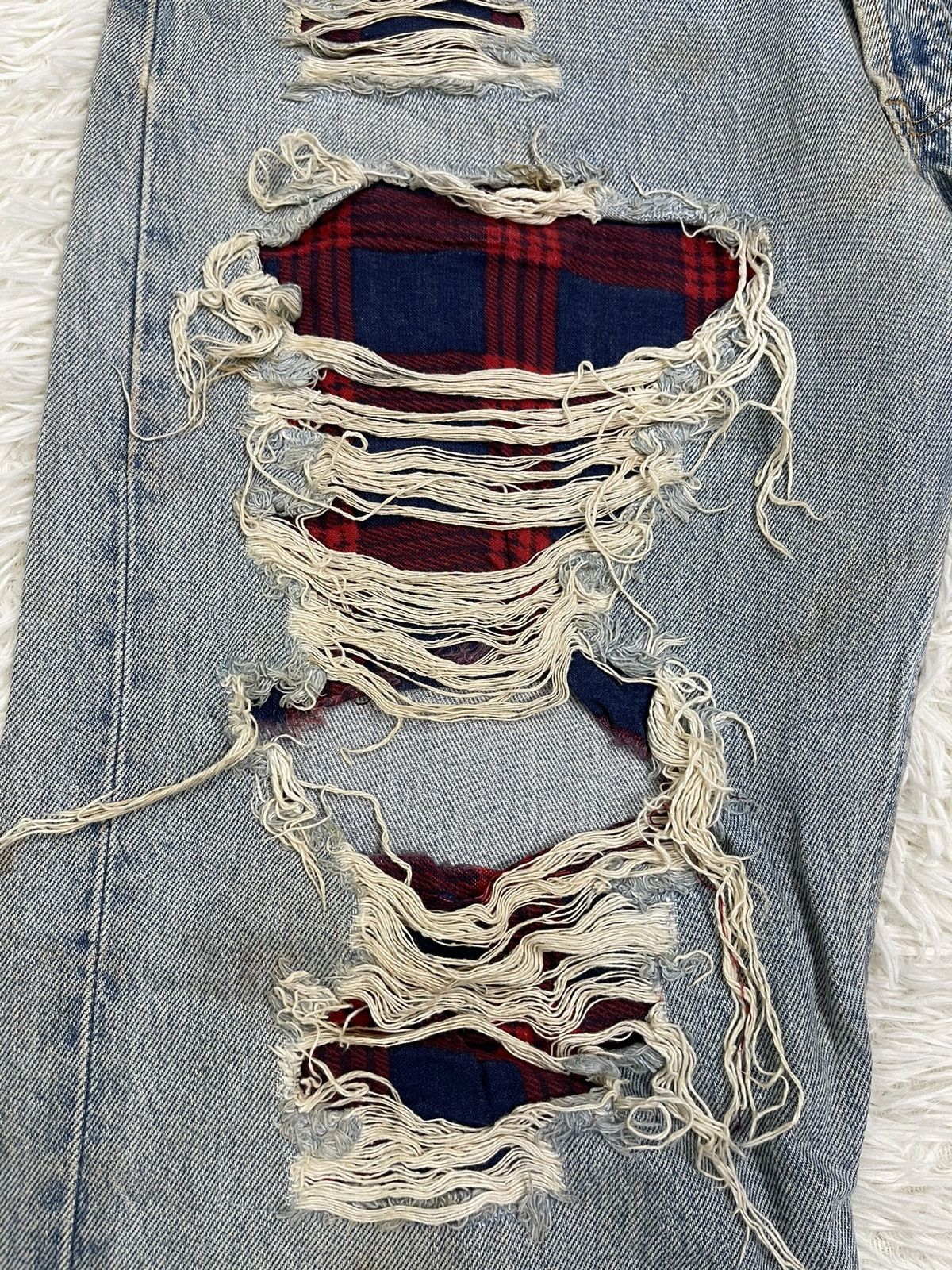 Levi's Custom distressed jeans Fashion Style Size US 35 - 5 Thumbnail