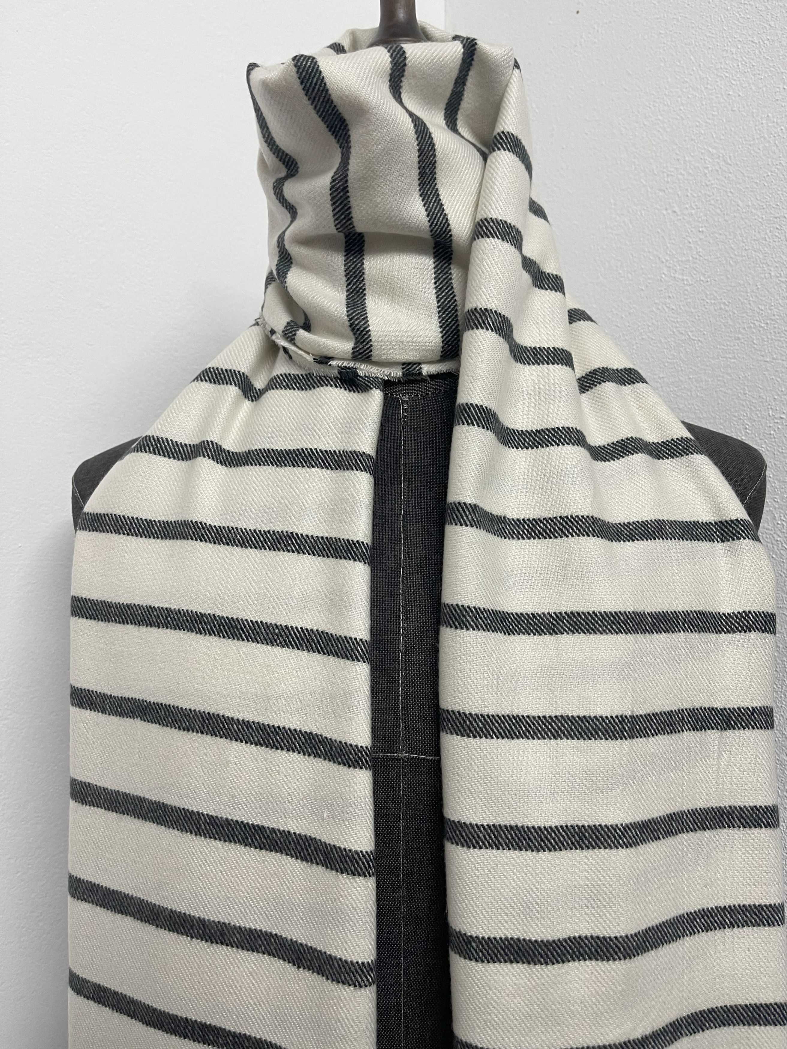 Gap Vintage GAP Big Scarf / Muffler - 6057 Size ONE SIZE - 5 Thumbnail