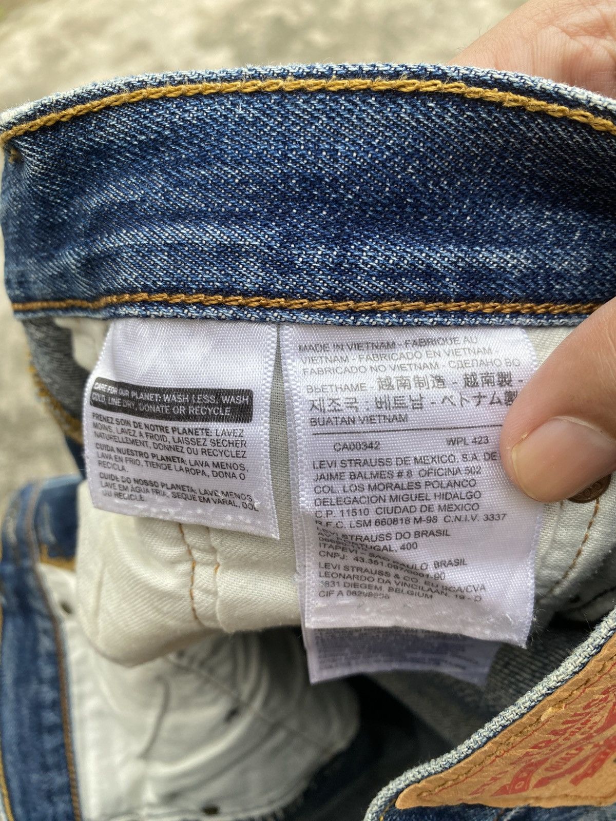 Levi's Vintage Clothing Levi’s 501 Distressed Size US 28 / EU 44 - 6 Thumbnail