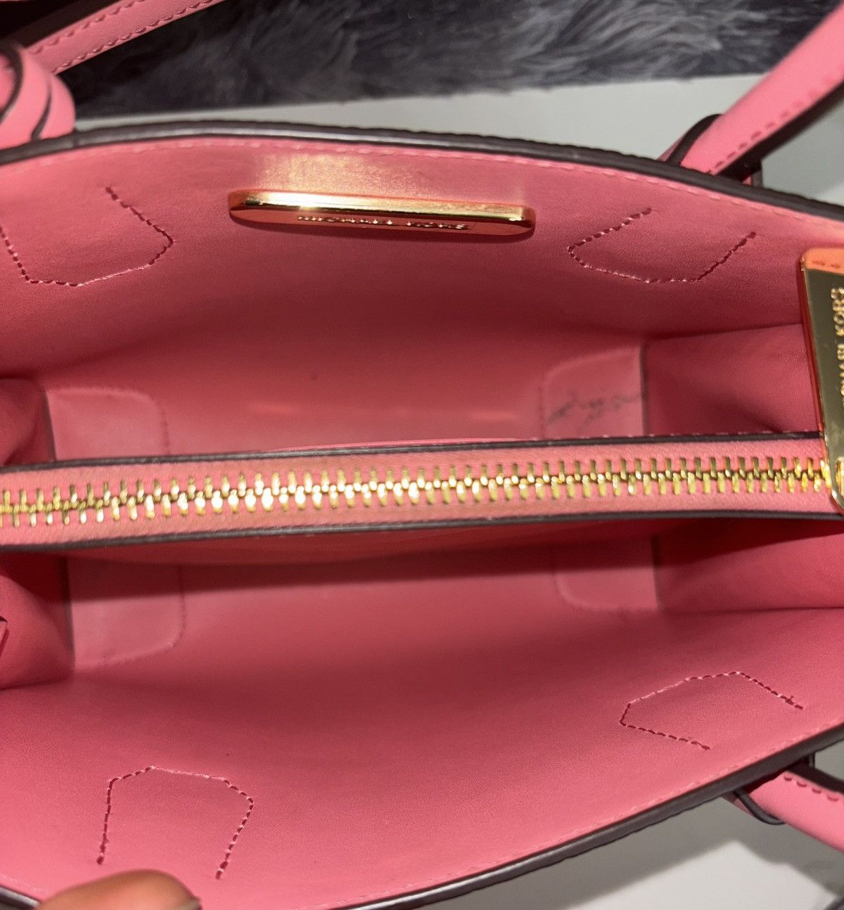 Michael Kors Baby Pink Micheal Kors Handbag Size ONE SIZE - 3 Thumbnail