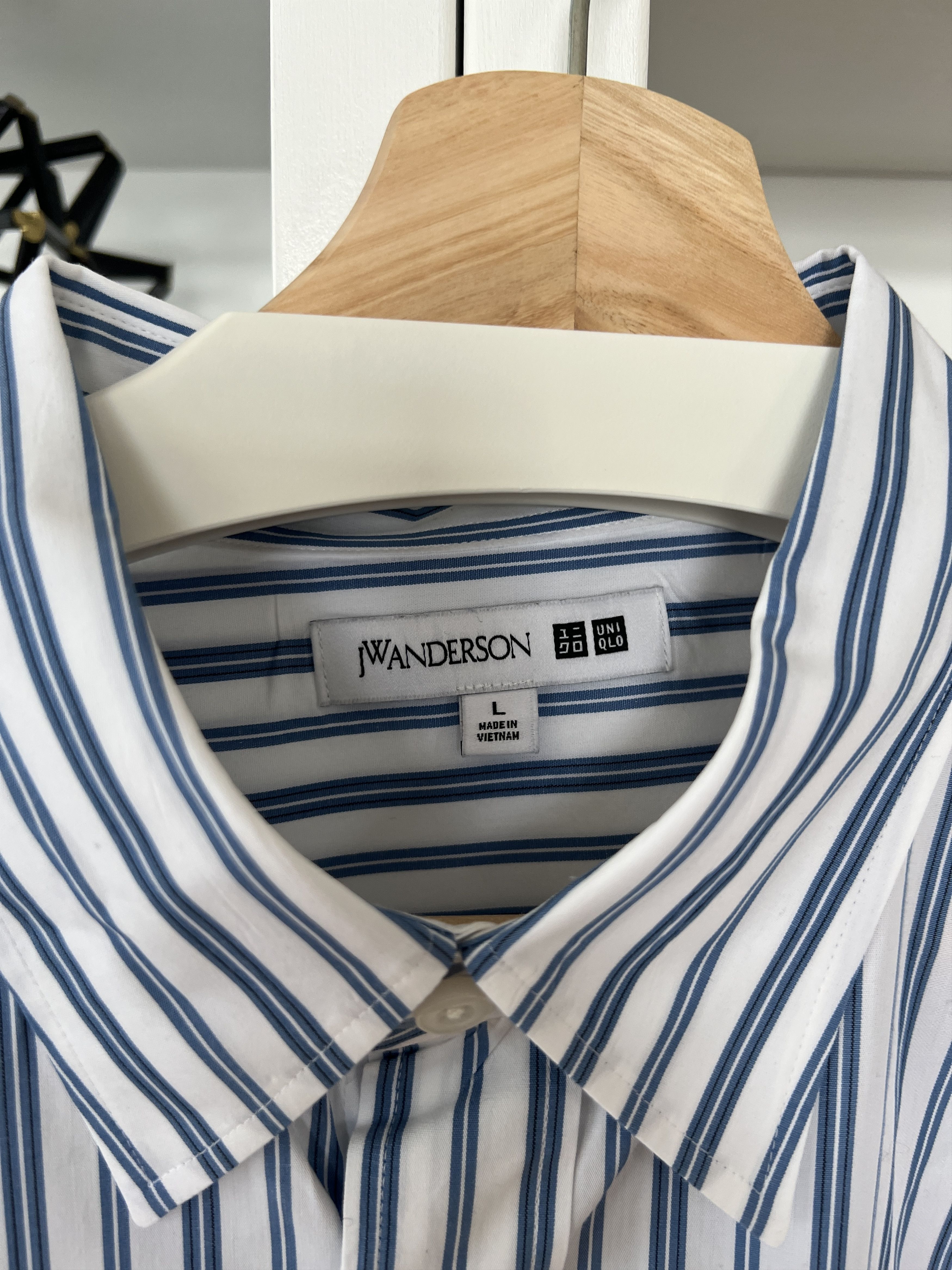 JW Anderson × Uniqlo JW Anderson Uniqlo Button Up Long Sleeve Shirt Size US L / EU 52-54 / 3 - 3 Thumbnail