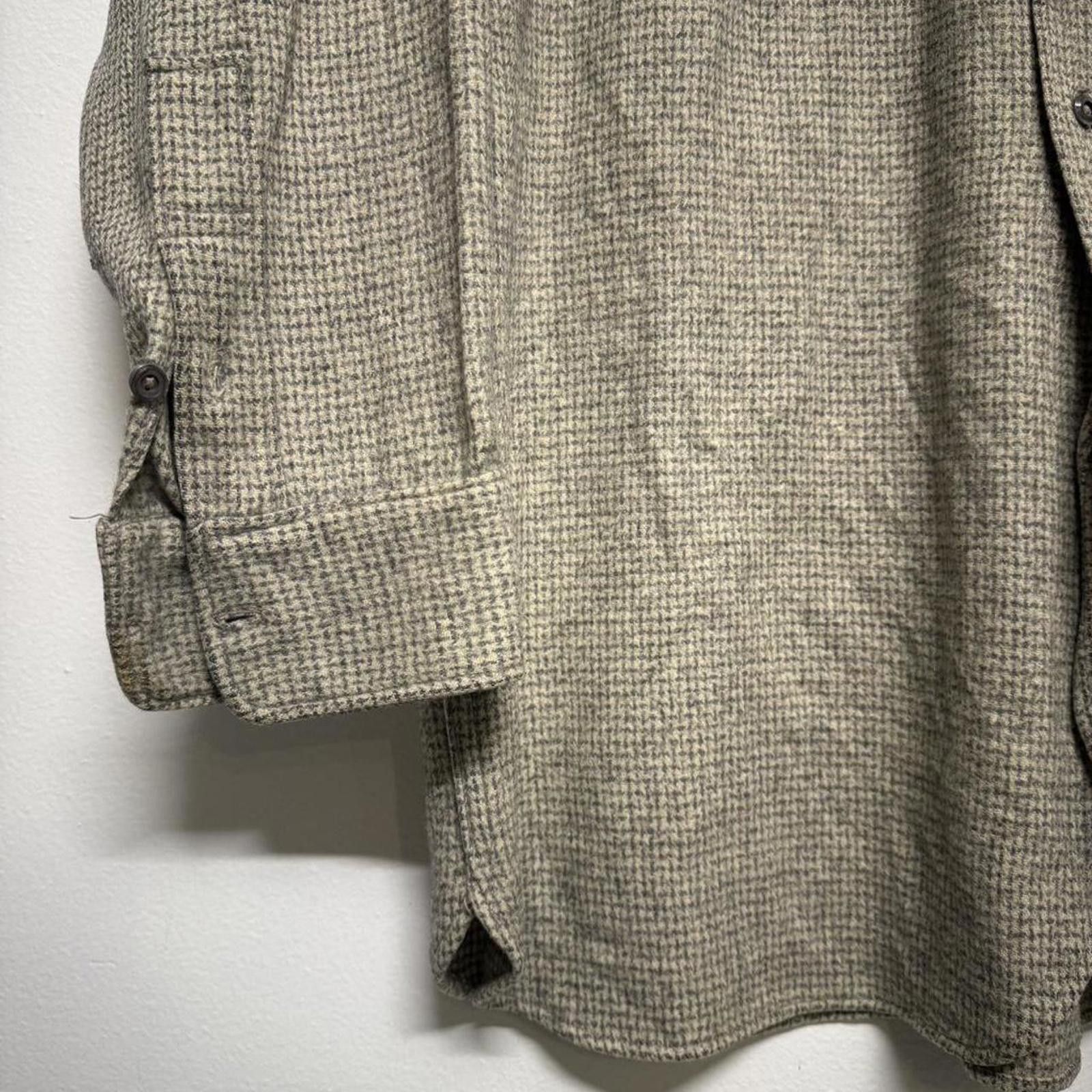 Woolrich Woolen Mills 1950s thrashed Woolrich flannel shirt L/XL Size US XL / EU 56 / 4 - 4 Thumbnail