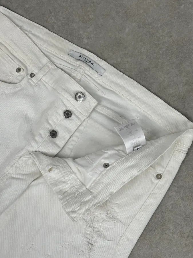 Givenchy 2010s Givenchy White Distressed Denim Jeans Size US 32 / EU 48 - 11 Thumbnail