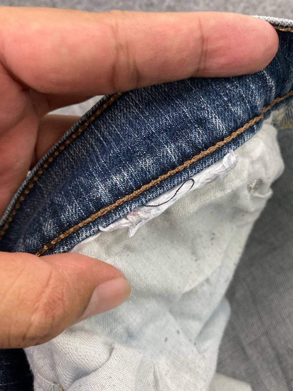 Levi's vintage levis 514 distressed denim nice design Size US 35 - 12 Thumbnail