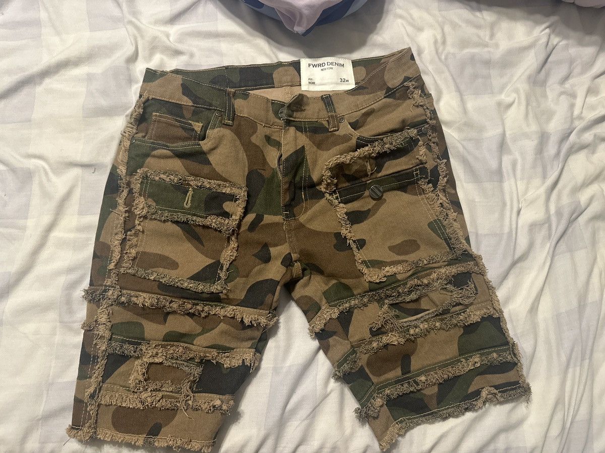 Other frwrd denim camo cargo shorts army/forest Size US 32 / EU 48 - 4 Thumbnail