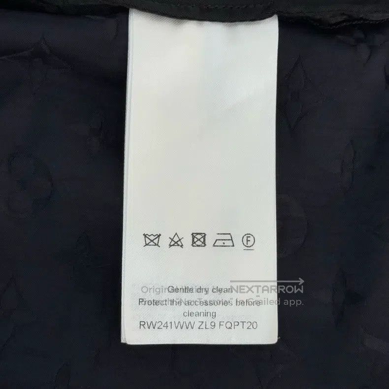 Louis Vuitton Louis Vuitton Black full logo nylon pants Size US 34 / EU 50 - 6 Thumbnail