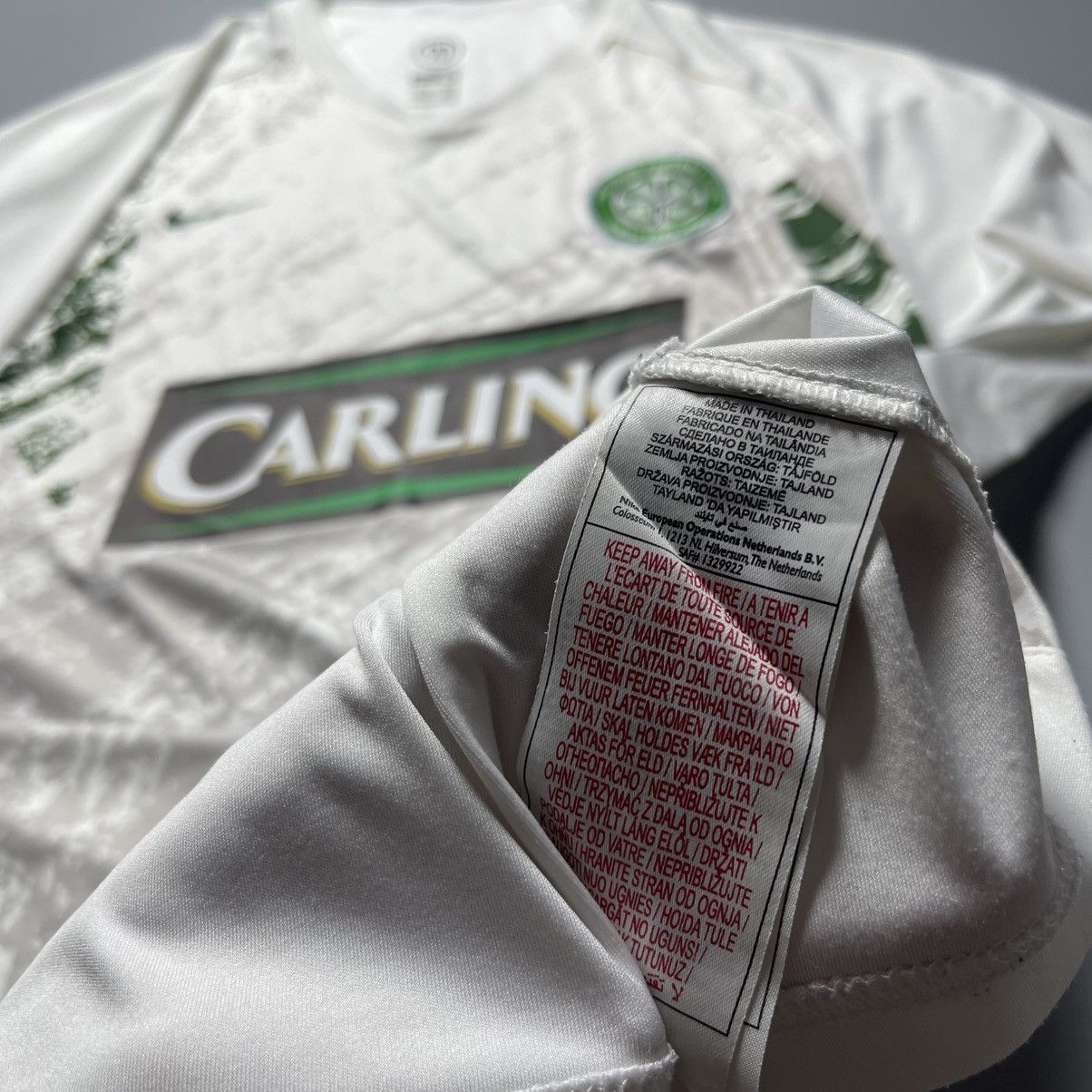 Nike CELTIC NIKE 2007/208 FOOTBALL SOCCER TRAINING JERSEY Size US XL / EU 56 / 4 - 9 Thumbnail