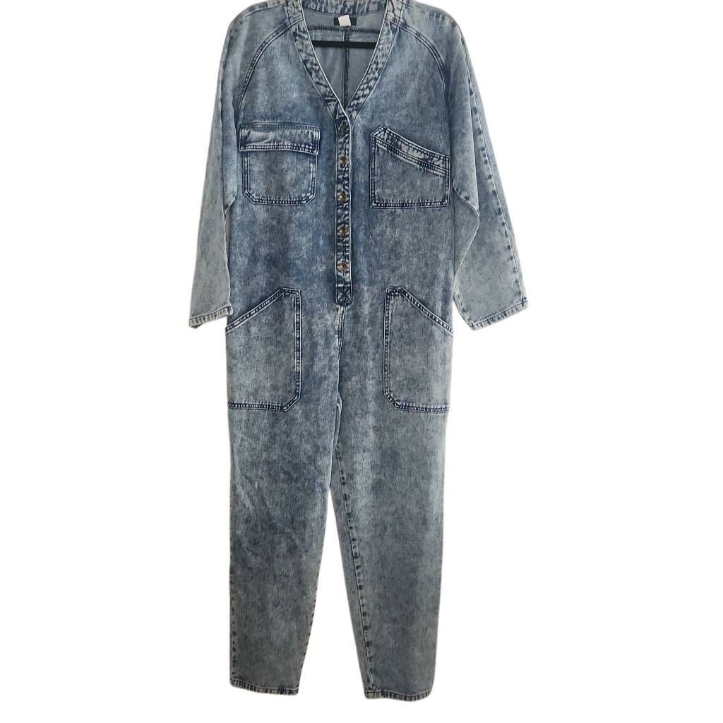 Bdg BDG Women's Size Small Blue Denim V-Neck Button Down Jumpsui Size 28" / US 6 / IT 42 - 1 Thumbnail