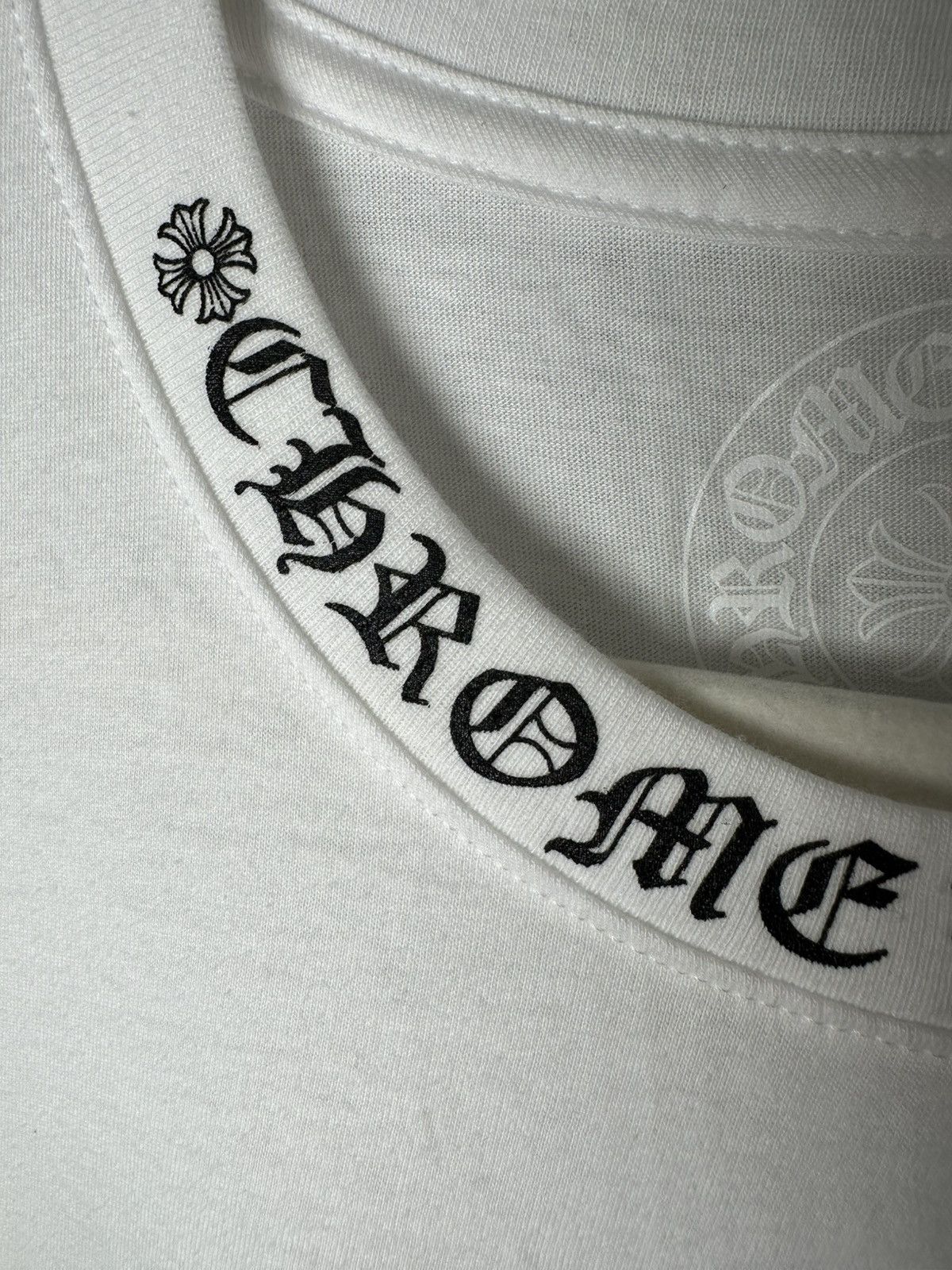 Chrome Hearts Chrome Hearts Neck Logo Tee Large White Size US L / EU 52-54 / 3 - 5 Thumbnail