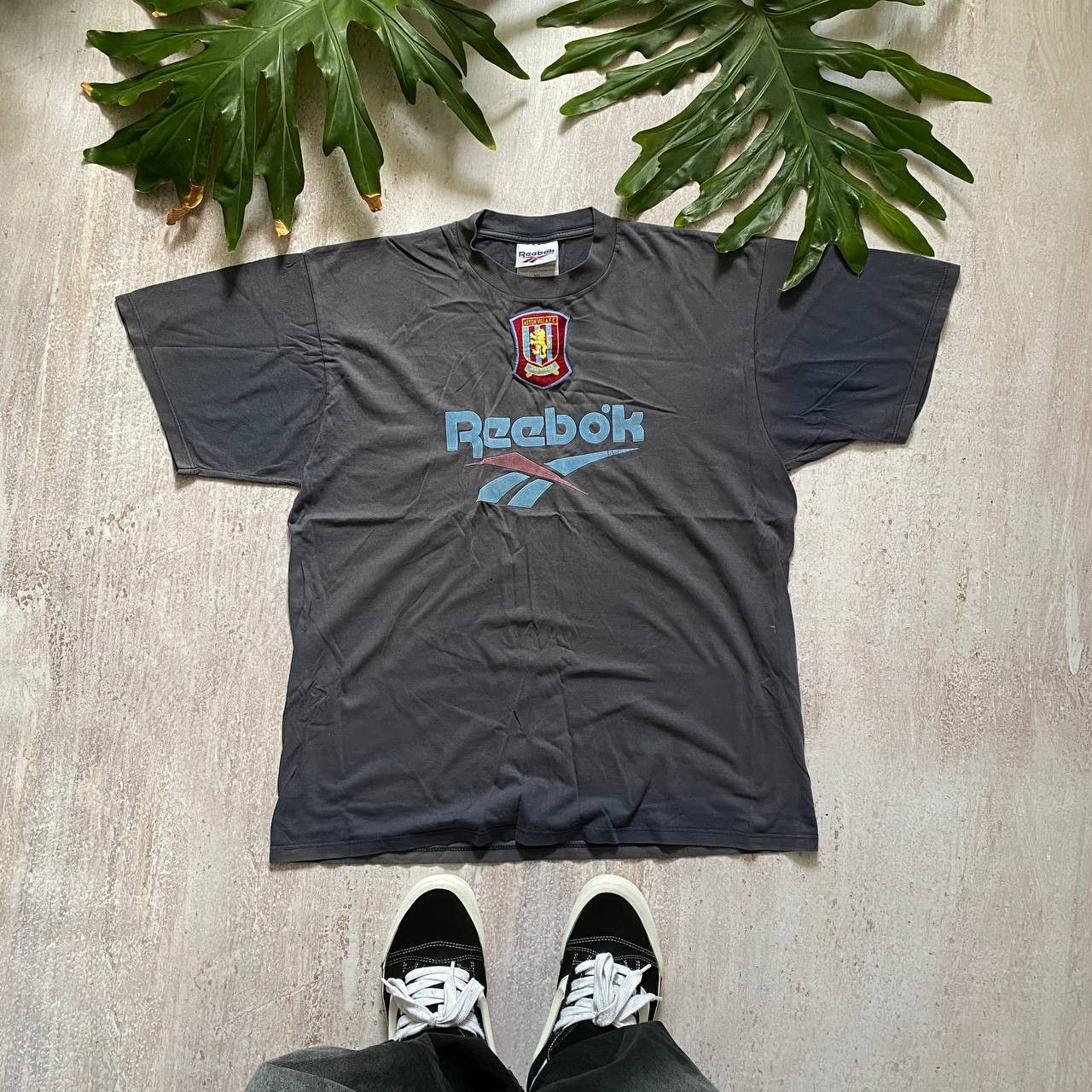 VINTAGE 90S REEBOK ASTON VILLA F.C.AMAZING FADED TEE 272