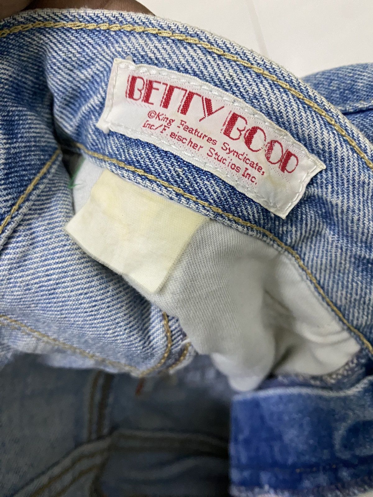 Vintage Vintage Betty Boop Big Print Jeans distressed Size 27" / US 4 / IT 40 - 11 Thumbnail