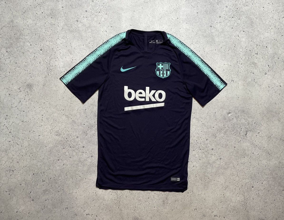 Nike Vintage Nike Barcelona Beko Training Football Jersey Y2K Size US S / EU 44-46 / 1 - 1 Thumbnail
