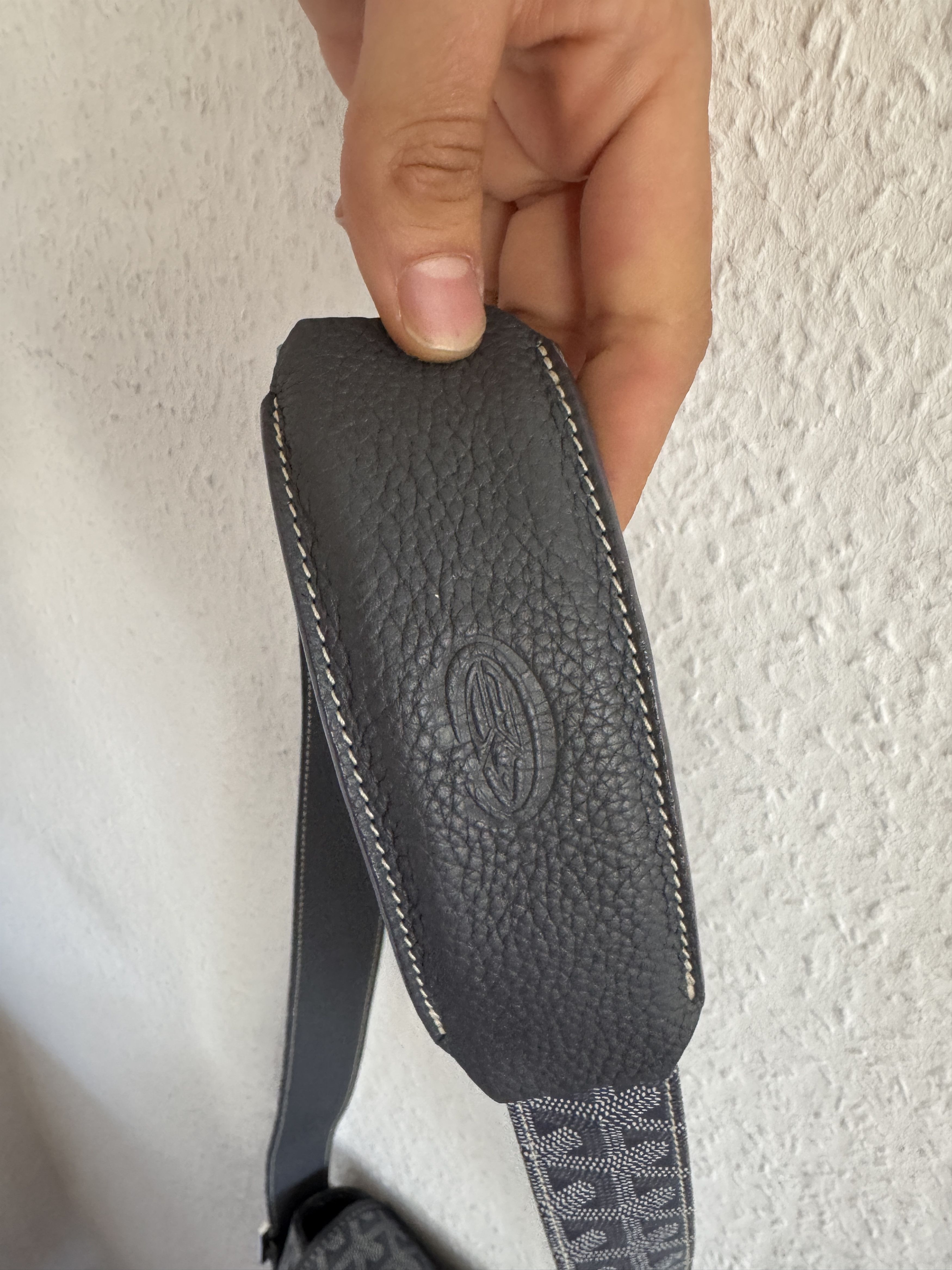 Goyard Grand Bleu MM Messenger Bag – Grey Size ONE SIZE - 8 Thumbnail