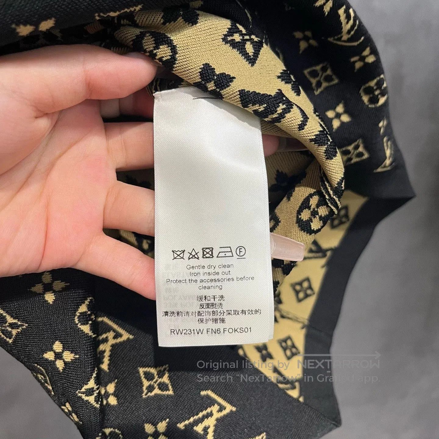 Louis Vuitton Louis Vuitton Black Knit Jacquard Short Sleeve T. Size XS / US 0-2 / IT 36-38 - 4 Thumbnail