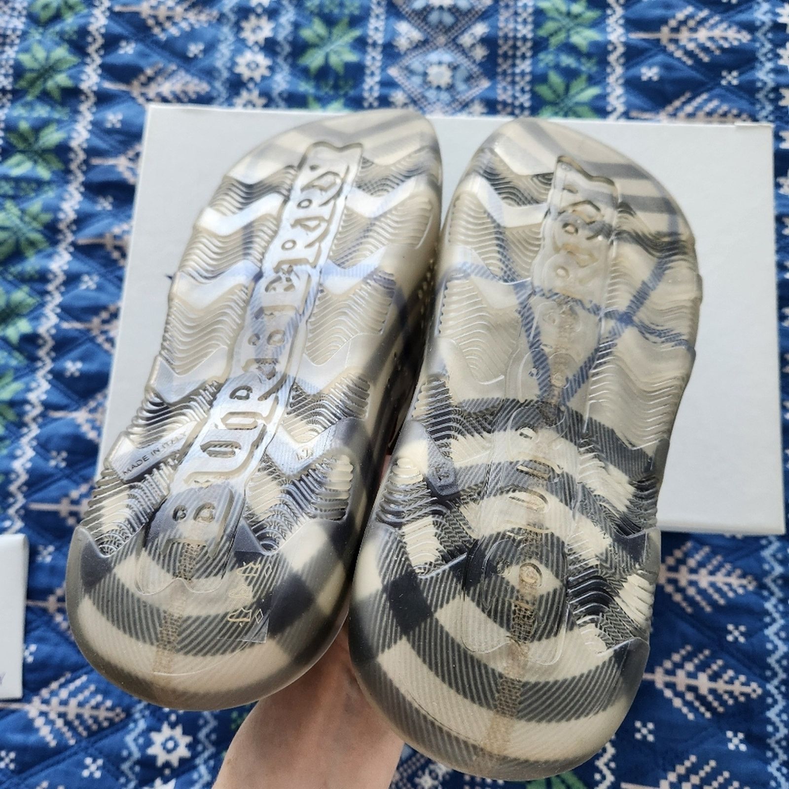Burberry Authentic Burberry Stingray Check Slide Sandals 42 Unisex Size US 9 / EU 42 - 5 Thumbnail