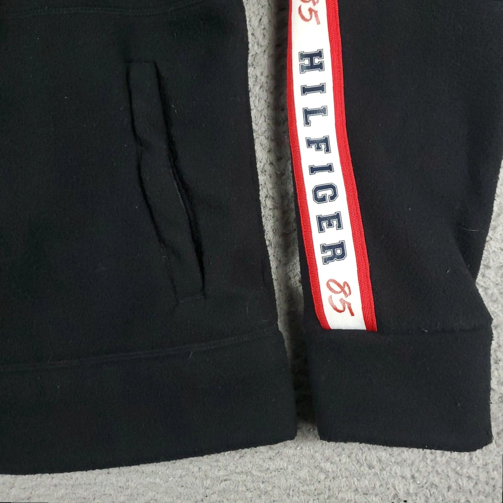 Tommy Hilfiger Tommy Hilfiger Full Zip Hoodie Sweater Womens Medium Black Cotton Size M / US 6-8 / IT 42-44 - 4 Thumbnail