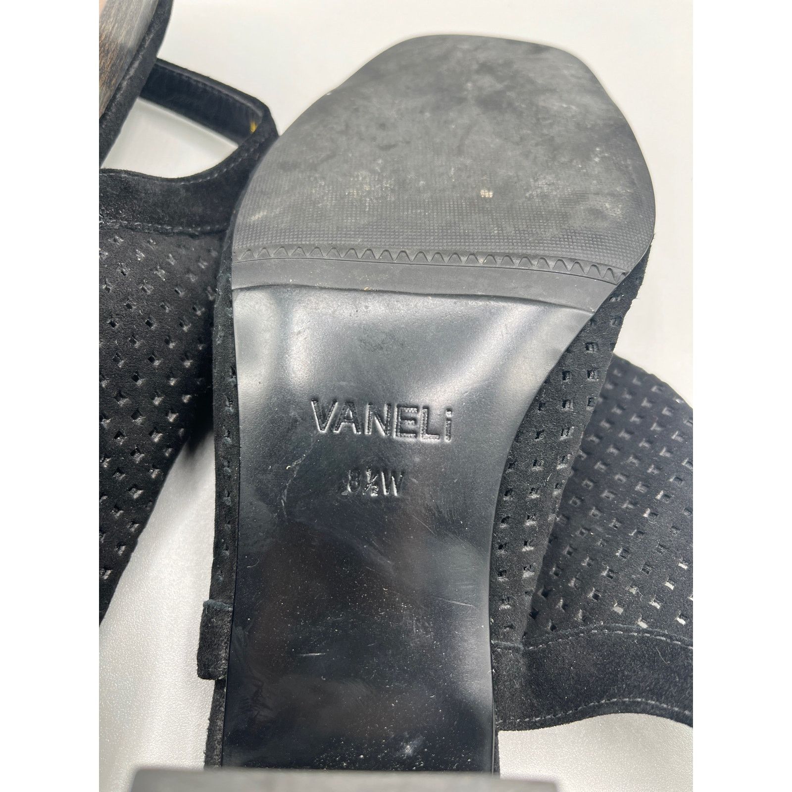 VANELI Black Vaneli Peep toe shoe with clear heel Size US 8.5 / IT 38.5 - 5 Thumbnail
