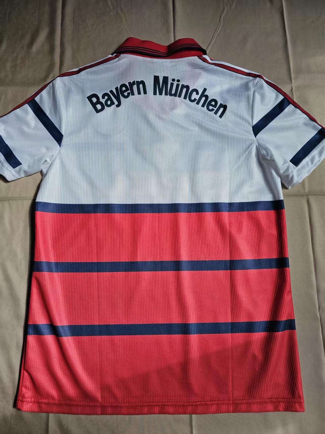 Other 1998 2001 Bayern Munich Jersey Size US S / EU 44-46 / 1 - 3 Thumbnail